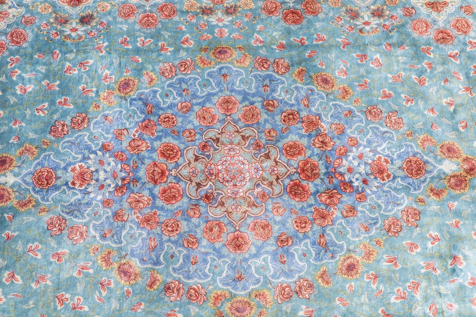 Tappeto Qum in seta persiana estremamente fine 6'3'' x 10'2'' in vendita 6