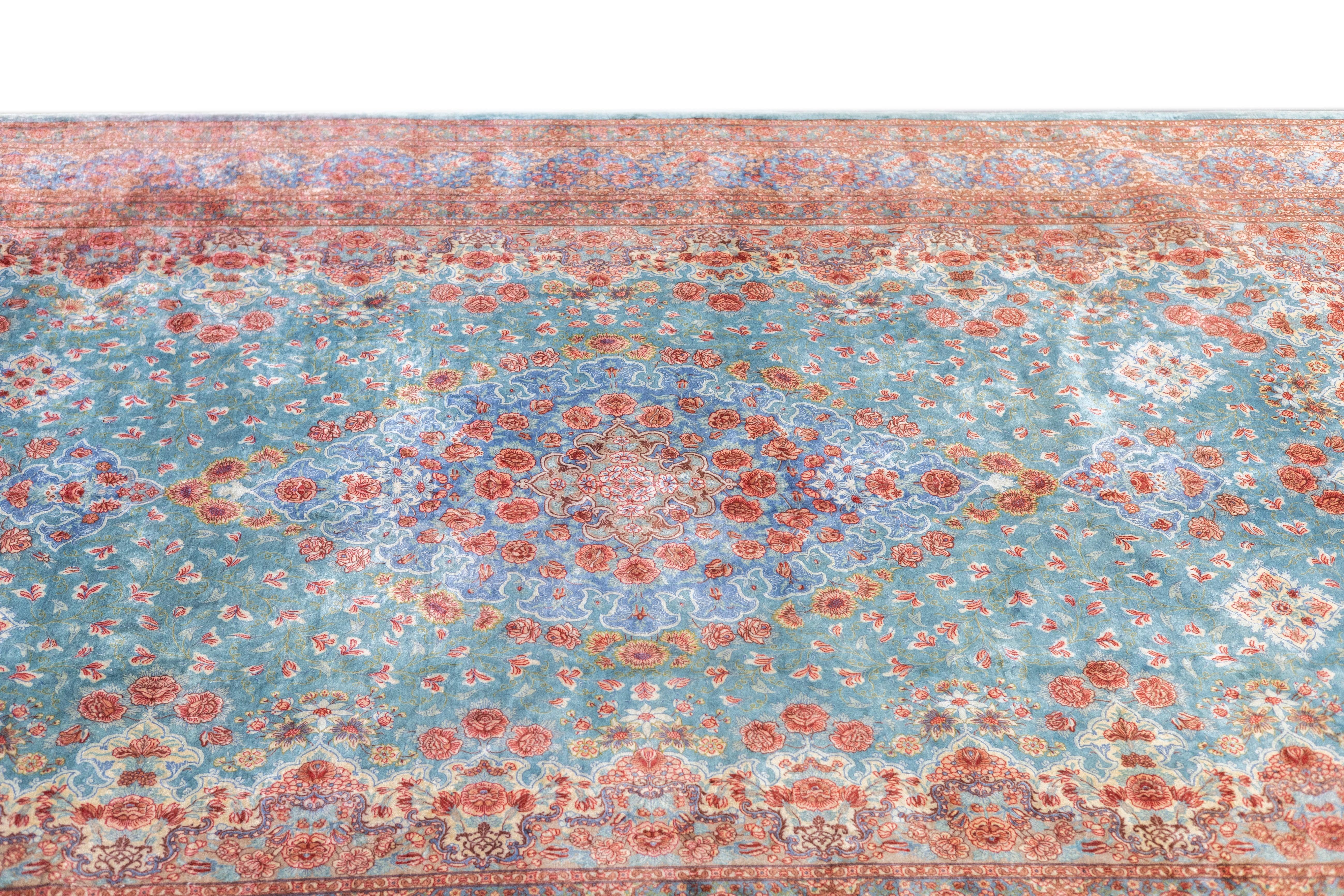 XX secolo Tappeto Qum in seta persiana estremamente fine 6'3'' x 10'2'' in vendita