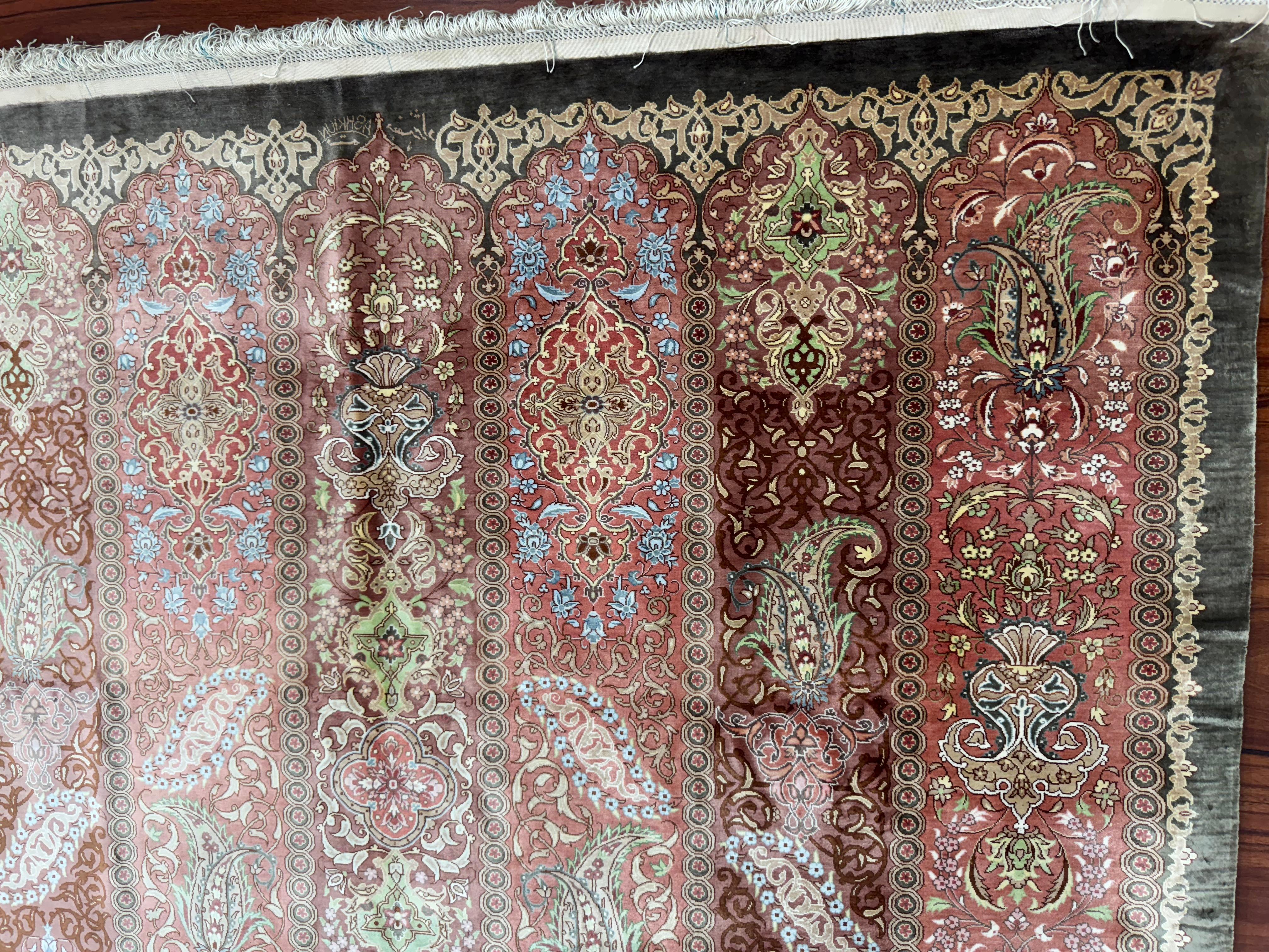 Persiano Tappeto Qum in seta persiana estremamente fine in vendita