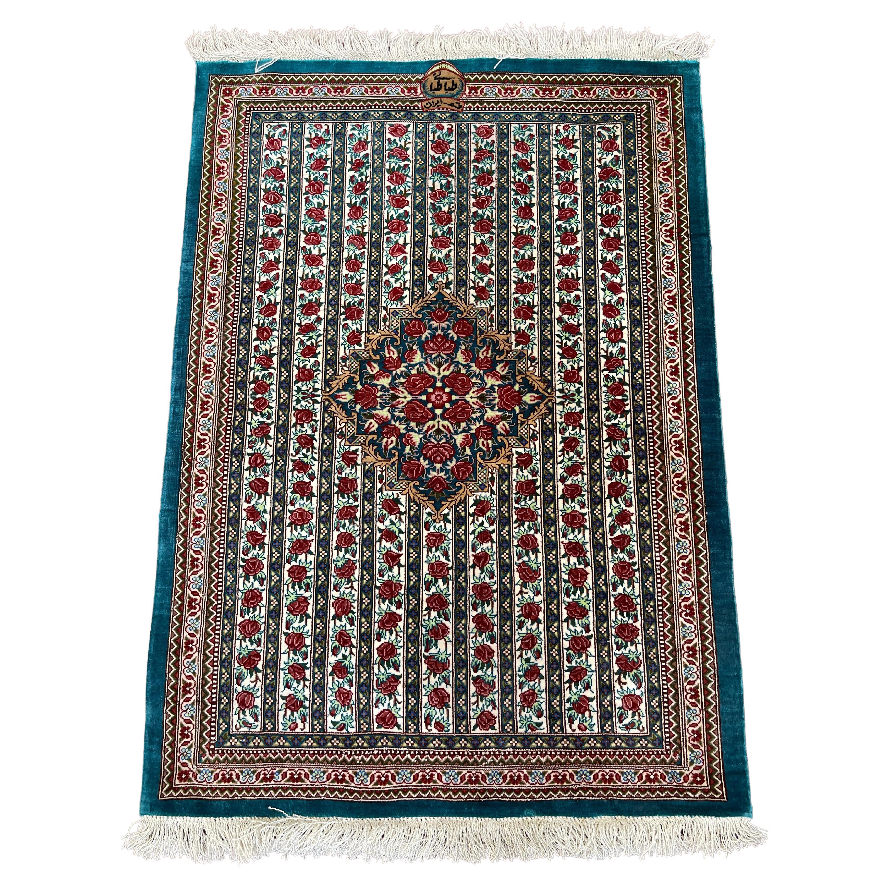 Tapis persan en soie Qum d'une extrême finesse en vente