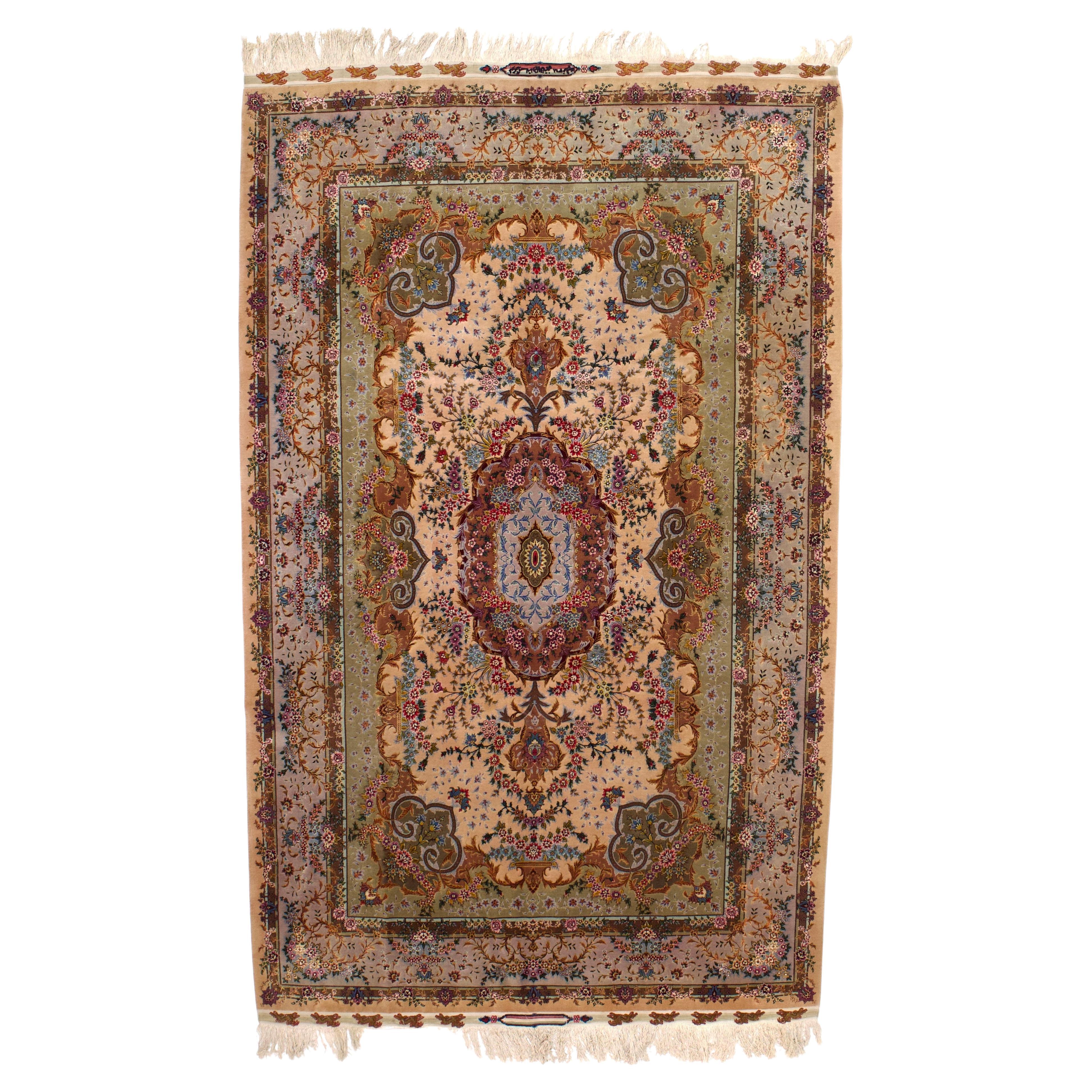 Tappeto Tabriz persiano estremamente fine firmato dal maestro tessitore 6'5" x 10'7"
