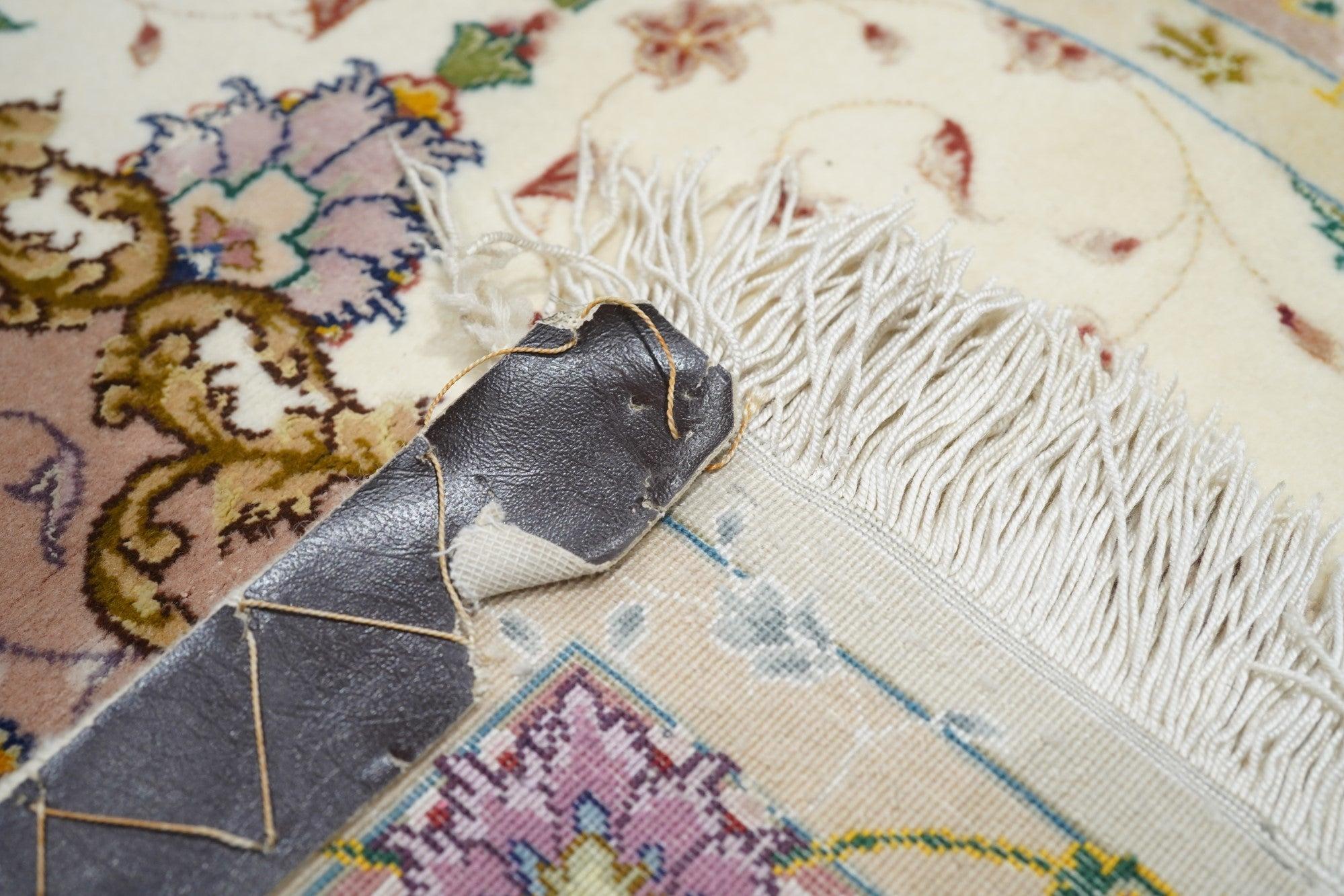 Tappeto persiano Tabriz in lana e seta, estremamente fine, 3'4'' x 5'2'' in vendita 4