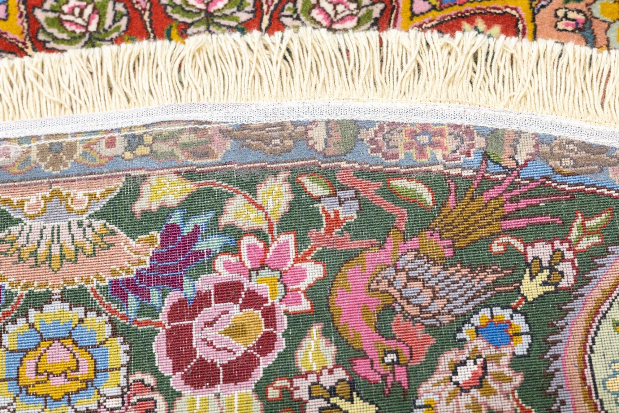 Tappeto persiano Tabriz estremamente fine in lana e seta 5'11'' x 5'11'' in vendita 6