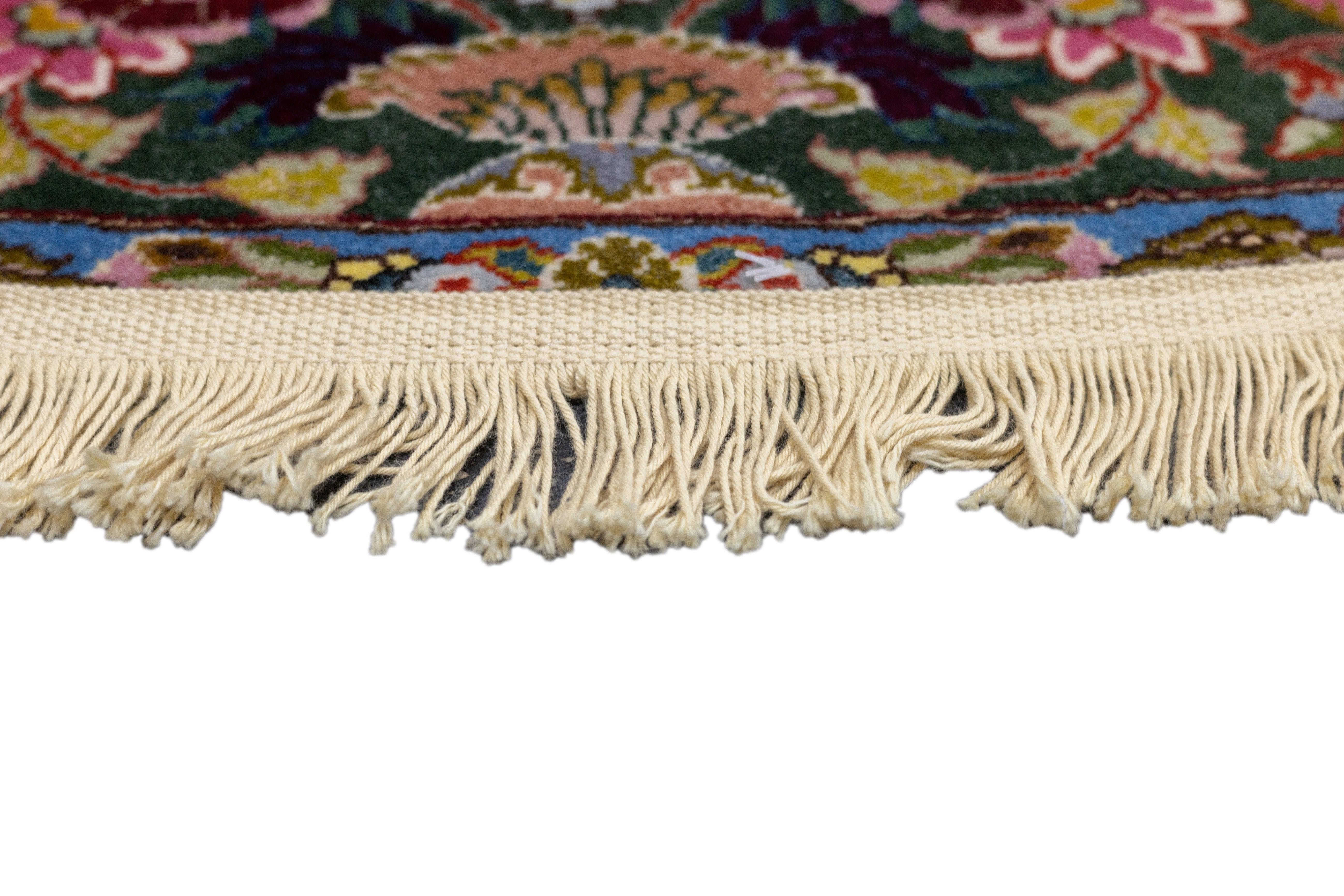 Tappeto persiano Tabriz estremamente fine in lana e seta 5'11'' x 5'11'' In condizioni ottime in vendita a New York, NY