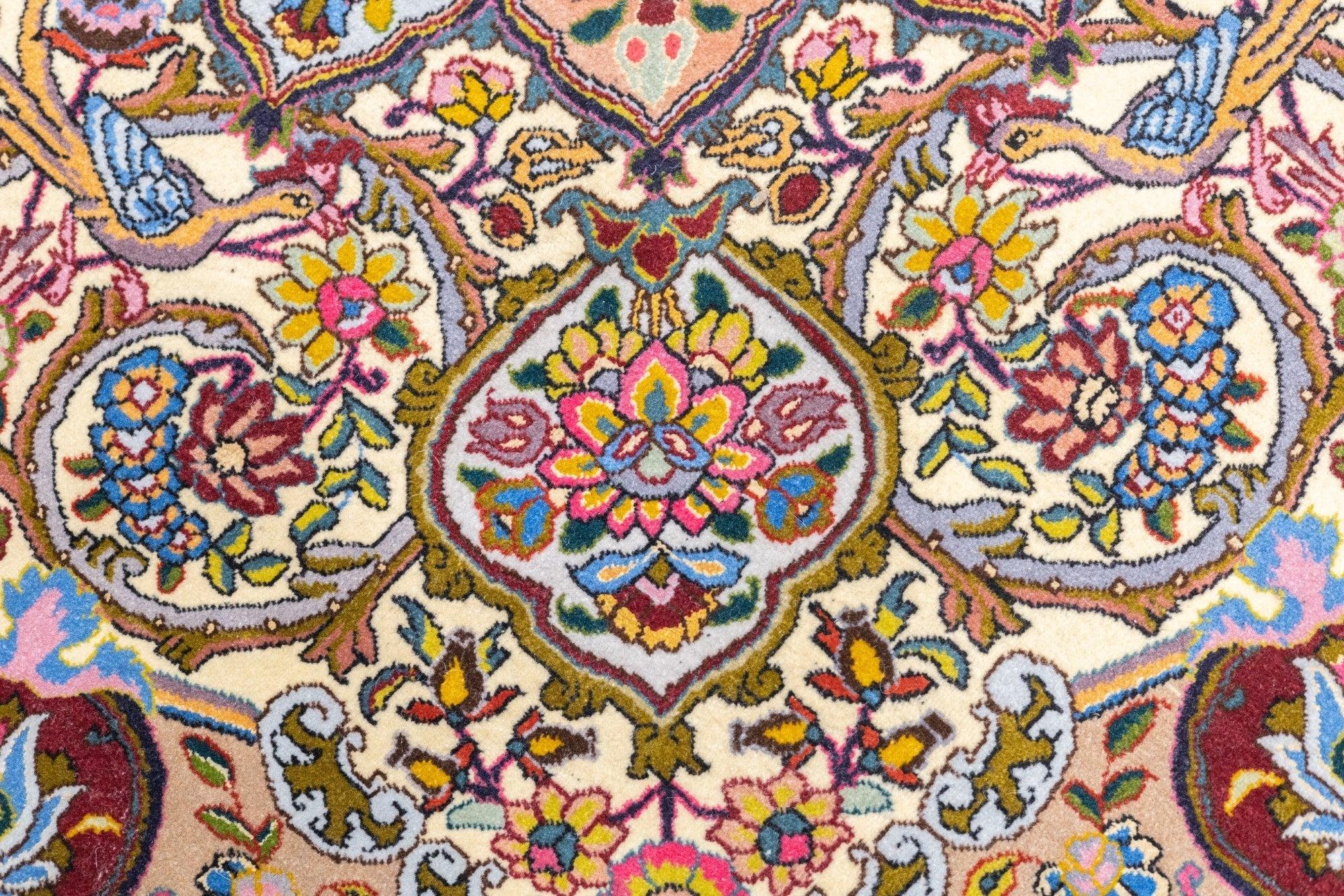 Tappeto persiano Tabriz estremamente fine in lana e seta 5'11'' x 5'11'' in vendita 2