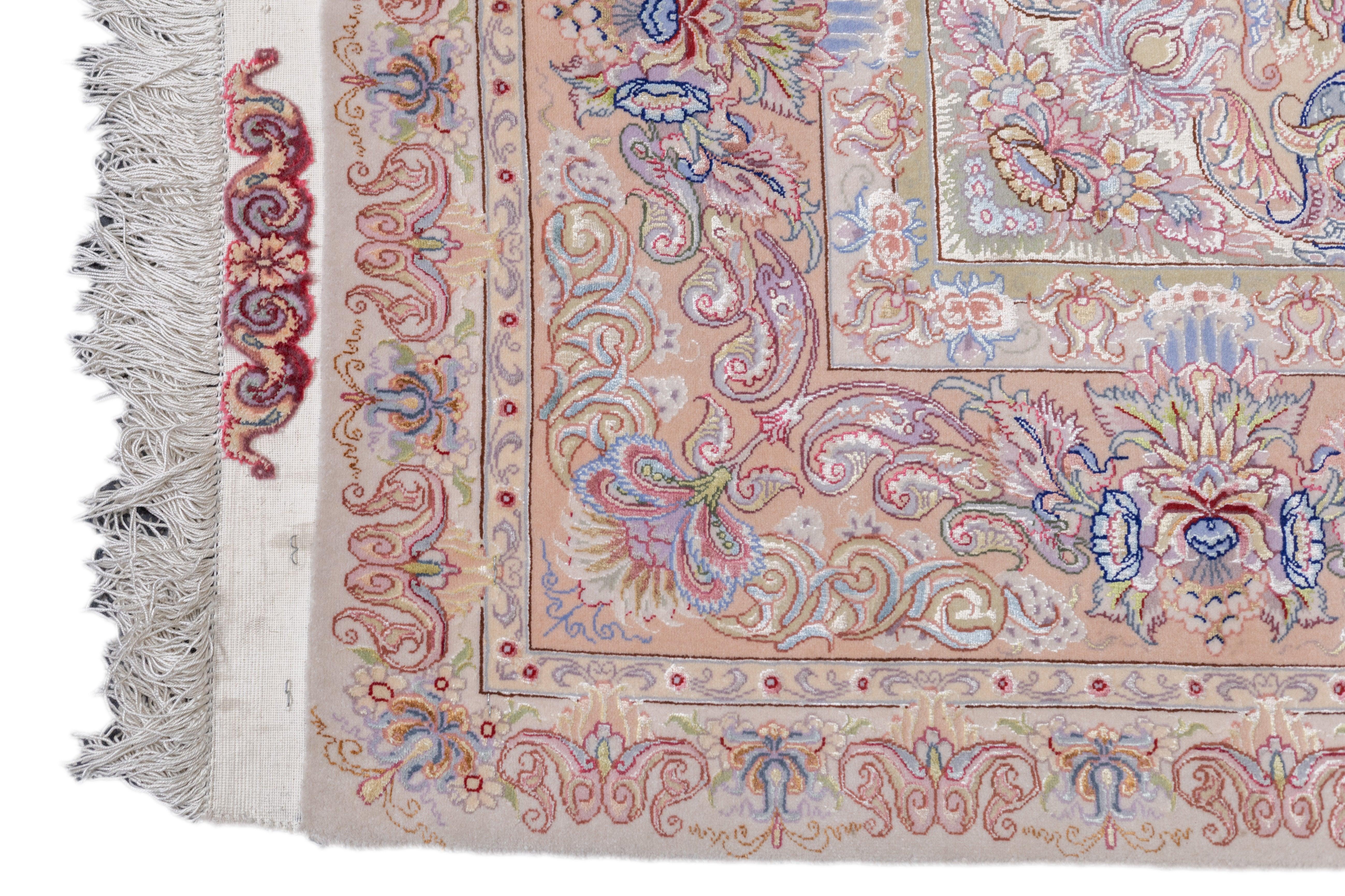 XX secolo Tappeto persiano Tabriz estremamente fine in lana e seta 4'11'' x 7'1'' in vendita