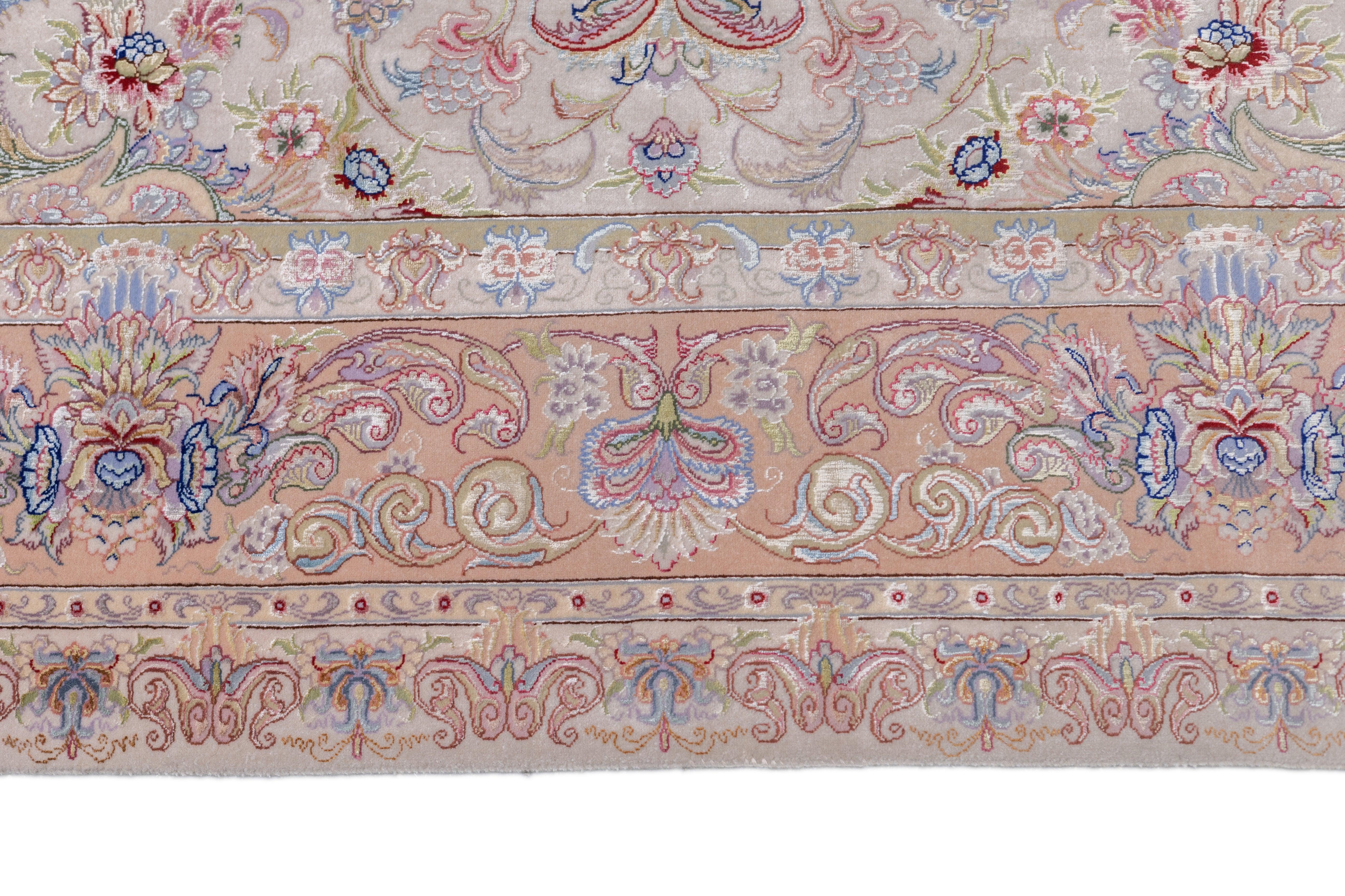 Tappeto persiano Tabriz estremamente fine in lana e seta 4'11'' x 7'1'' in vendita 1