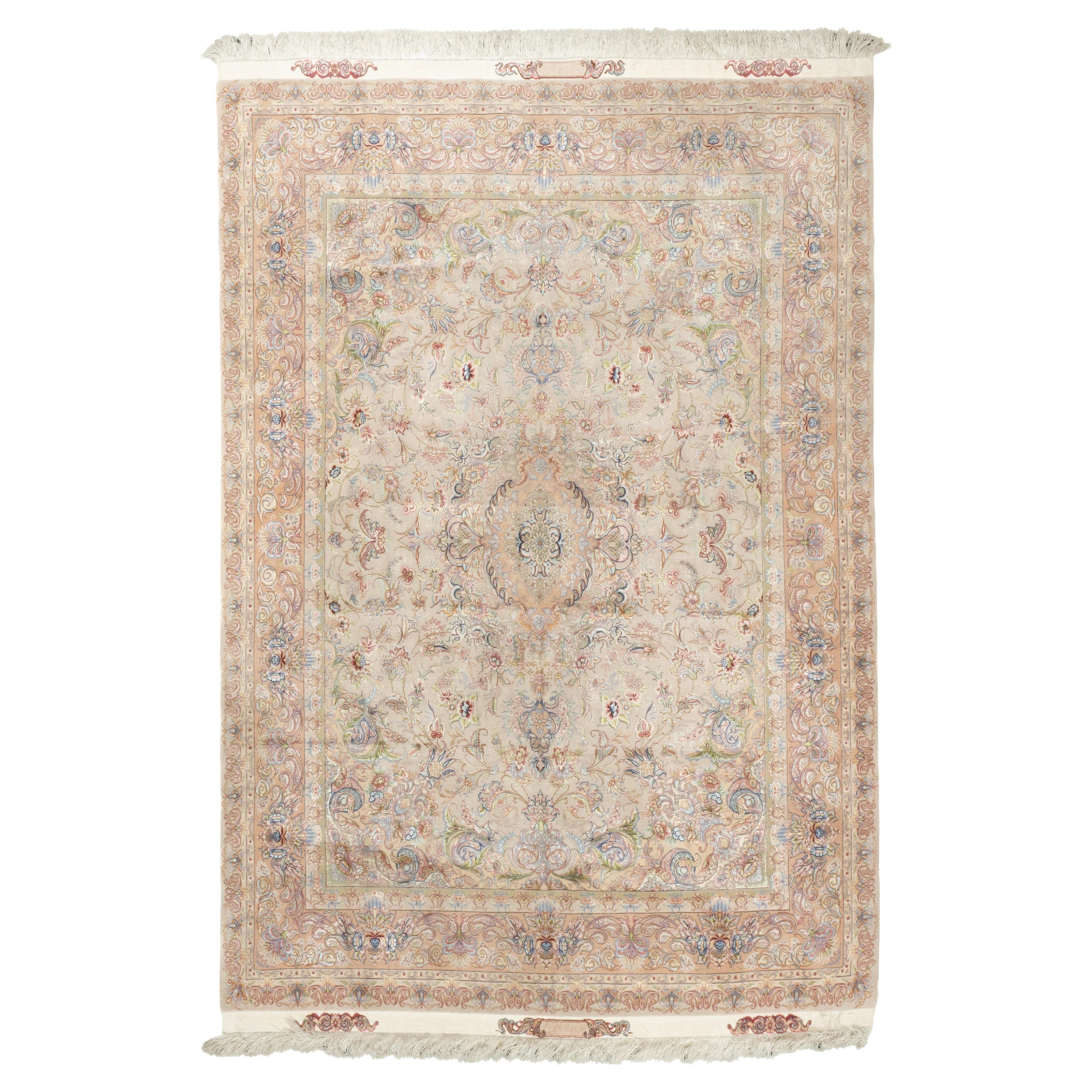 Tappeto persiano Tabriz estremamente fine in lana e seta 4'11'' x 7'1''