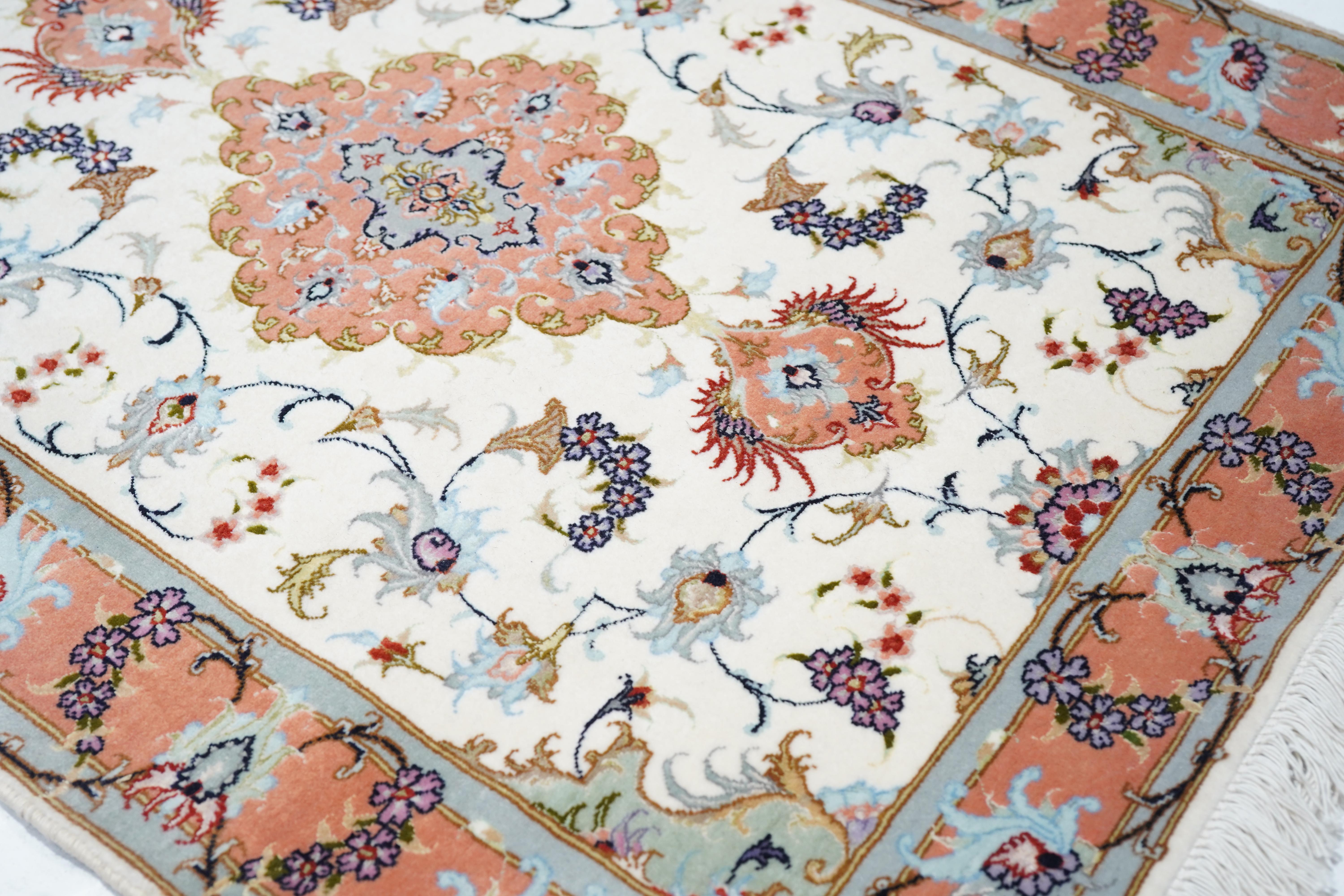 Tabriz Persa Extremadamente Fino Tejido por el Artista Maestro Tejedor. Lana y seda siglo XX en venta