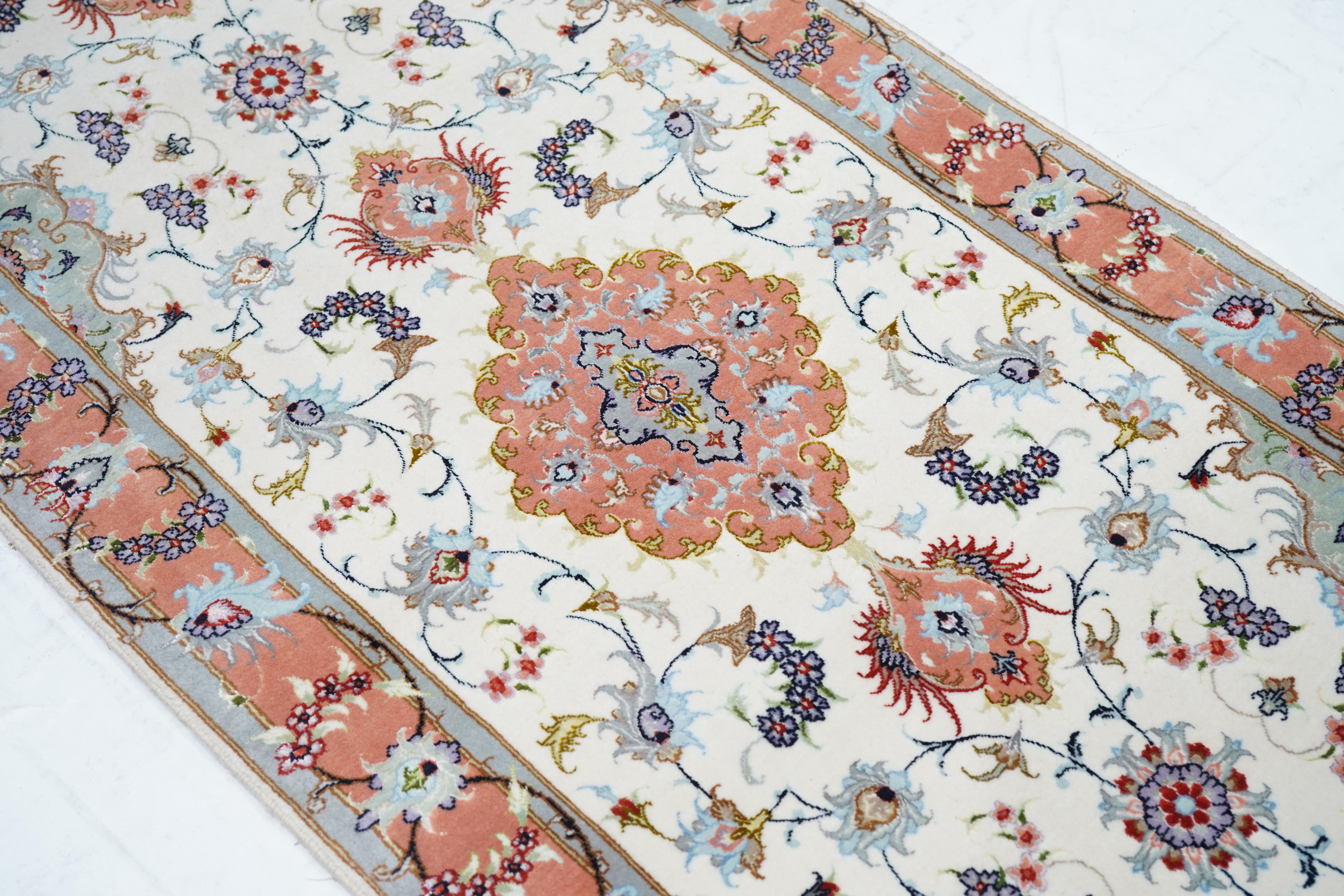 Tabriz Persa Extremadamente Fino Tejido por el Artista Maestro Tejedor. Lana y seda en venta 1