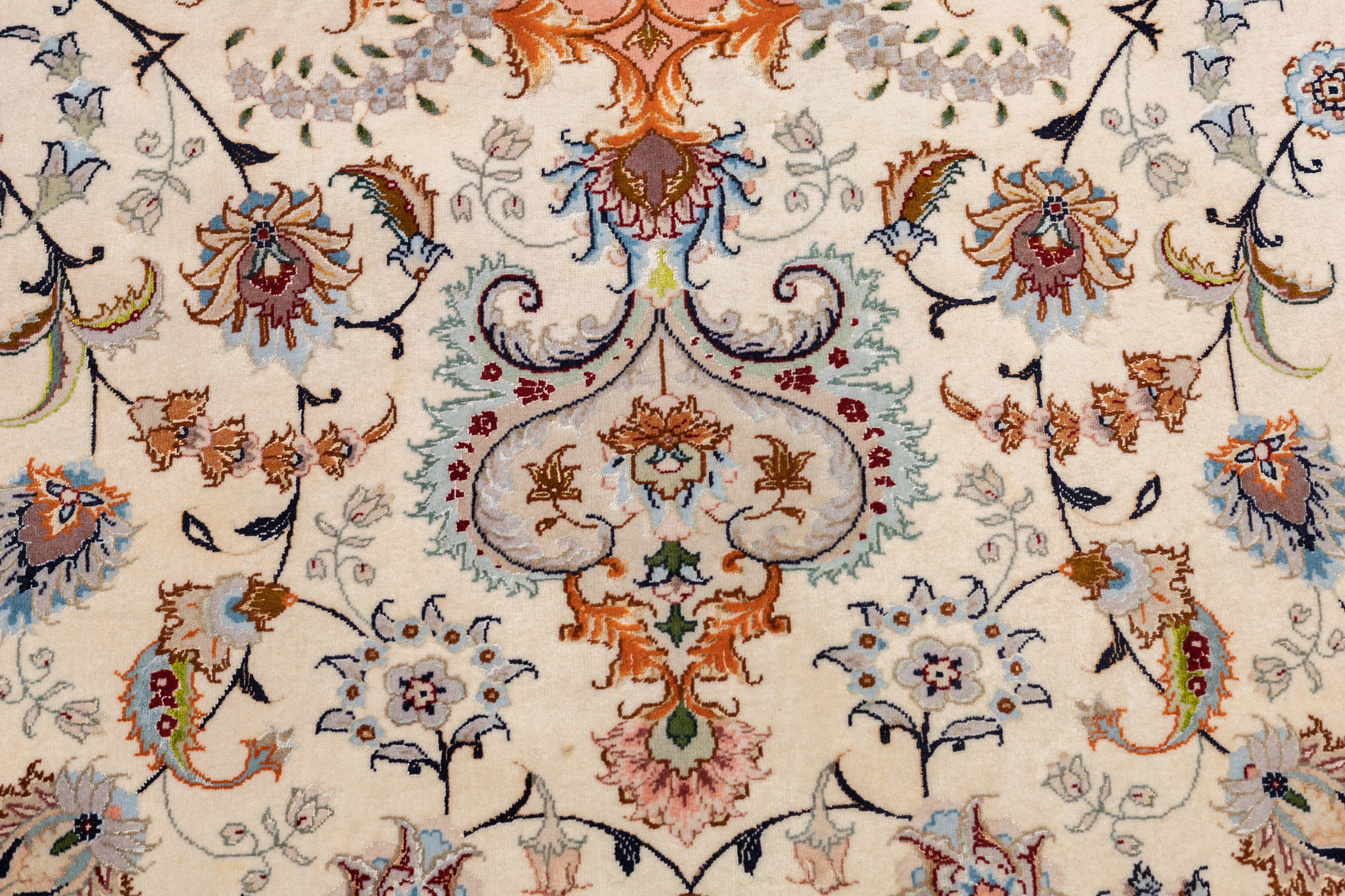 XXI secolo e contemporaneo Tappeto Tabriz in lana e seta persiana estremamente fine 9'9'' x 13'0'' in vendita