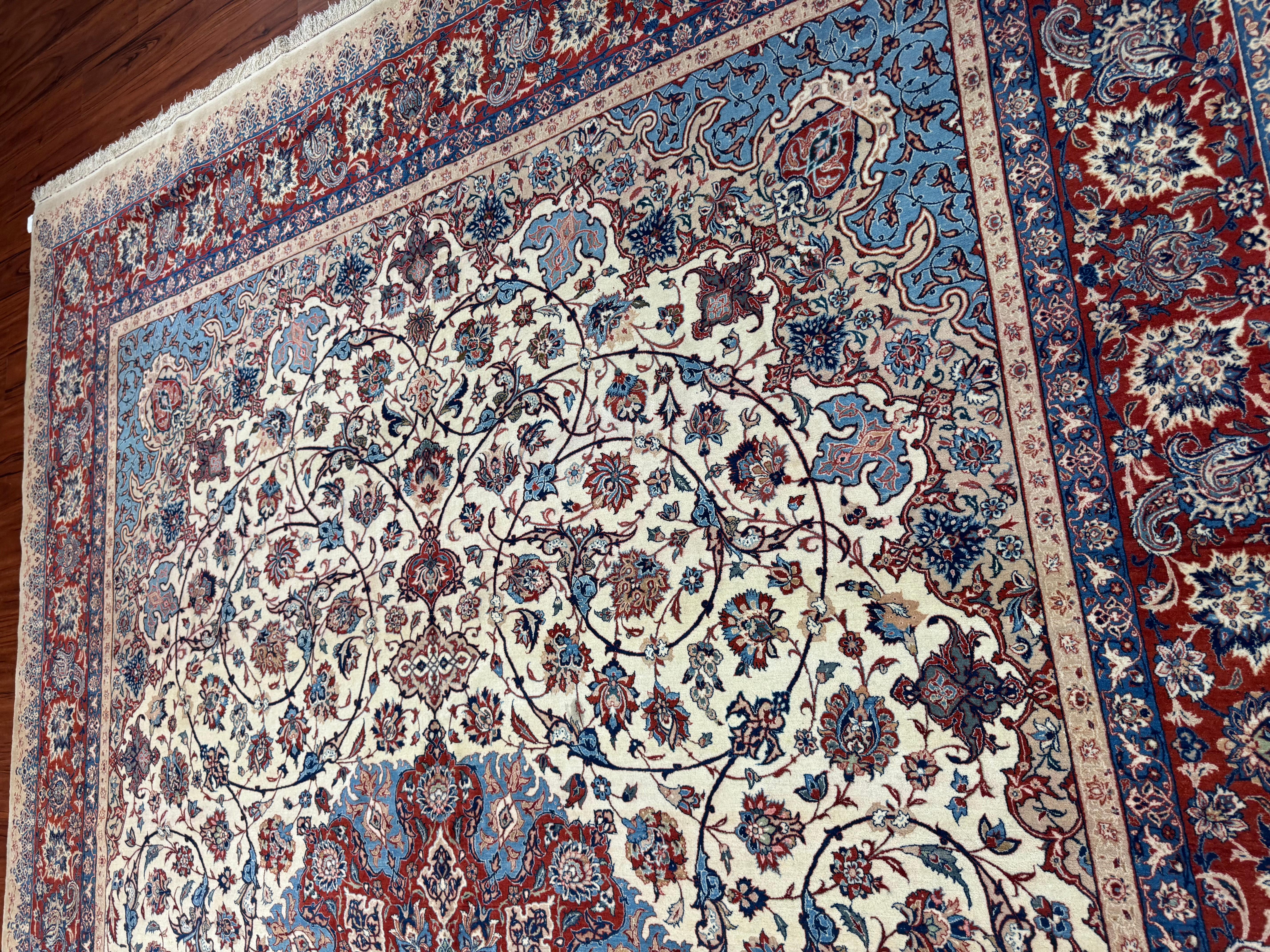 Tappeto persiano Isfahan semi-antico estremamente fine in vendita 7