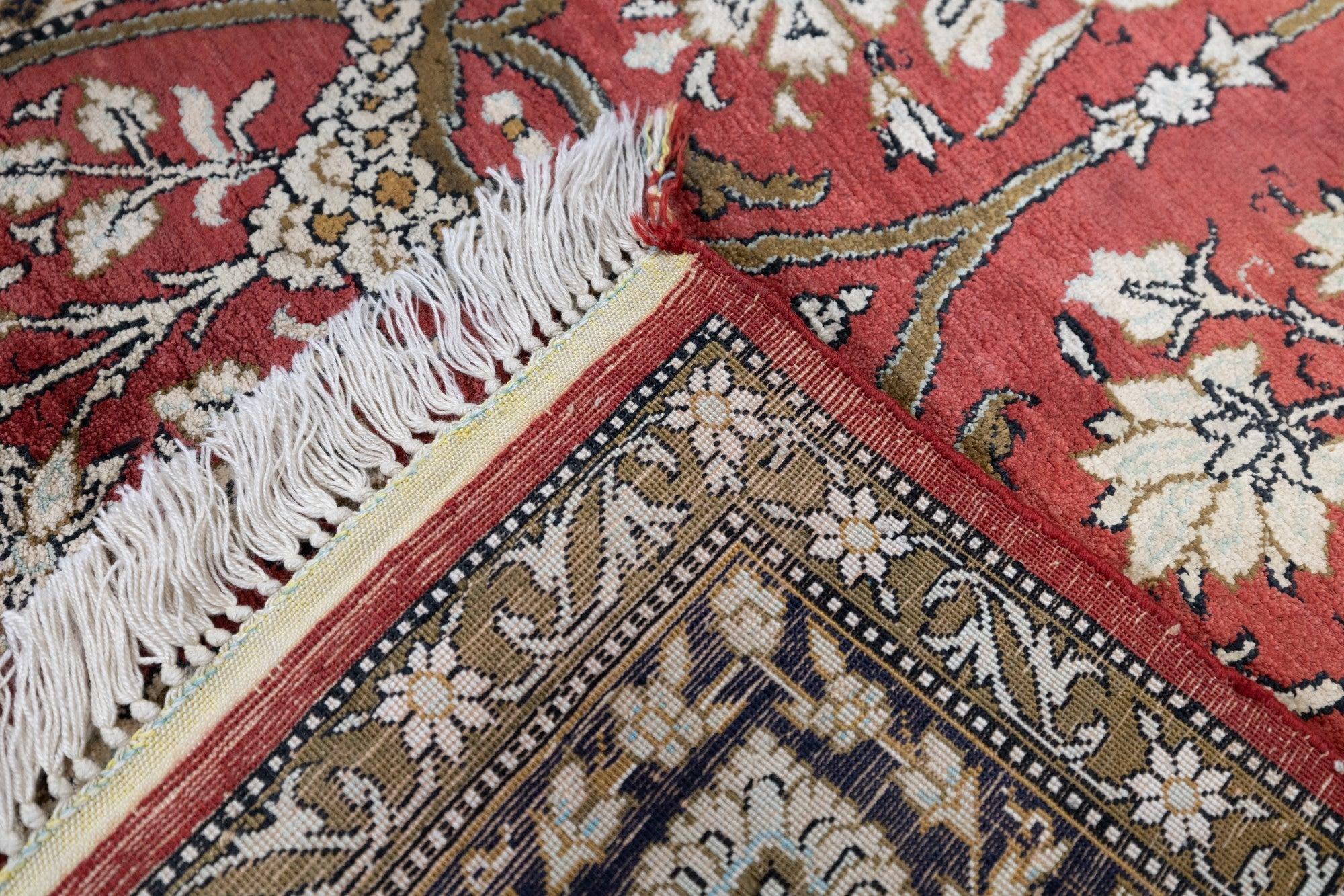Tappeto Qum persiano in seta estremamente fine 4'7'' x 7'1'' in vendita 5