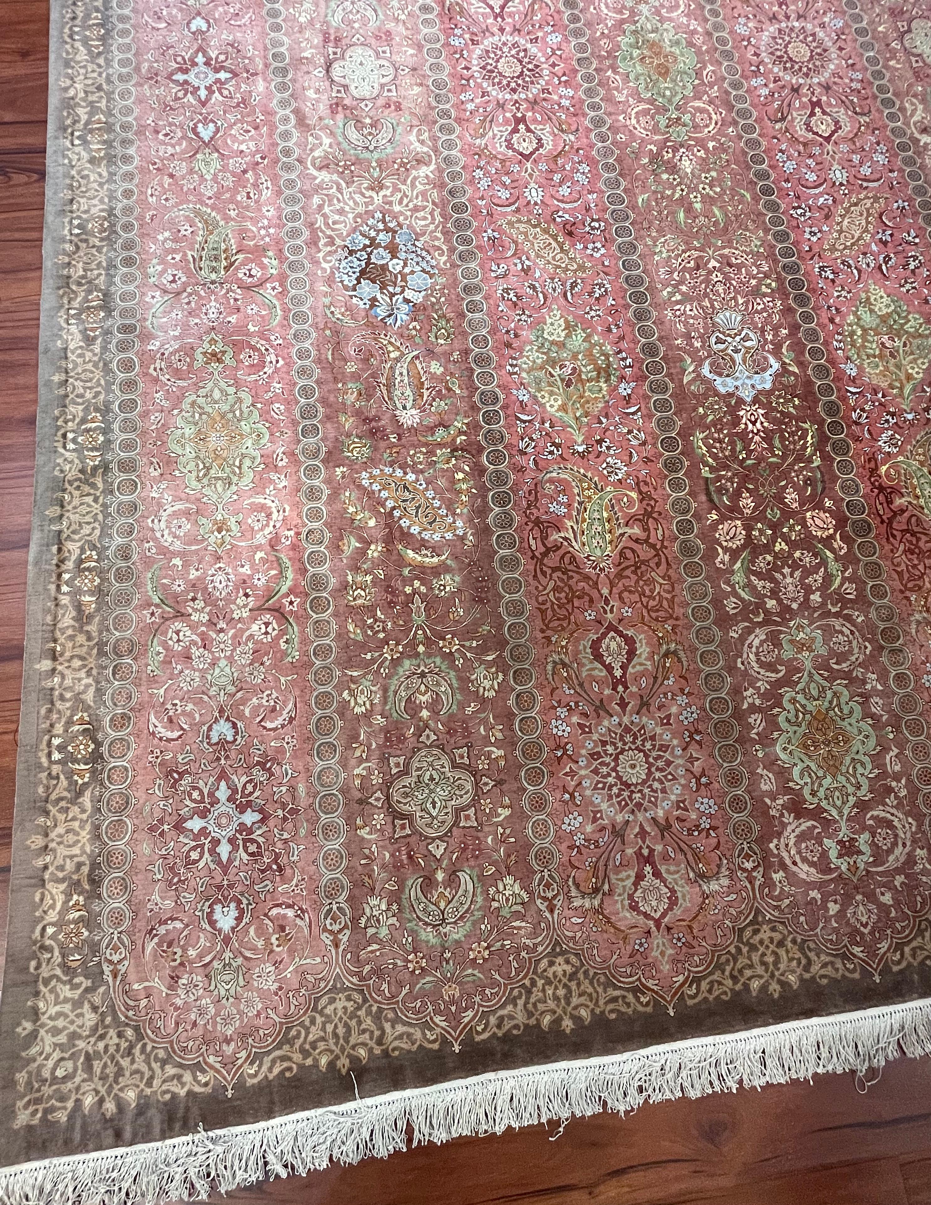 Extremely Fine Silk Persian Qum Rug/Carpet In Excellent Condition For Sale In Gainesville, VA