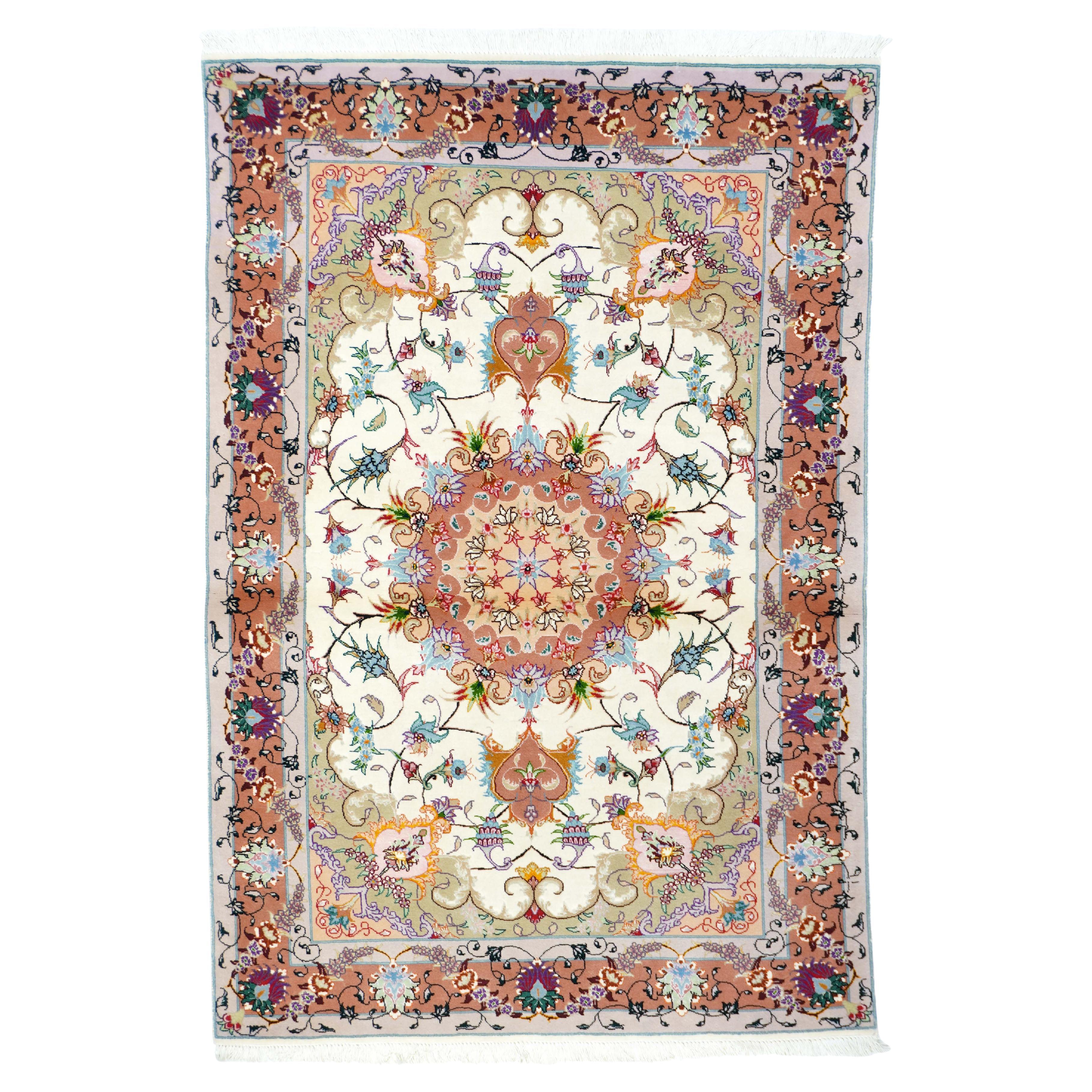 Tapis Persan Tabriz Vintage extrêmement fin 3'3" x 5'0"