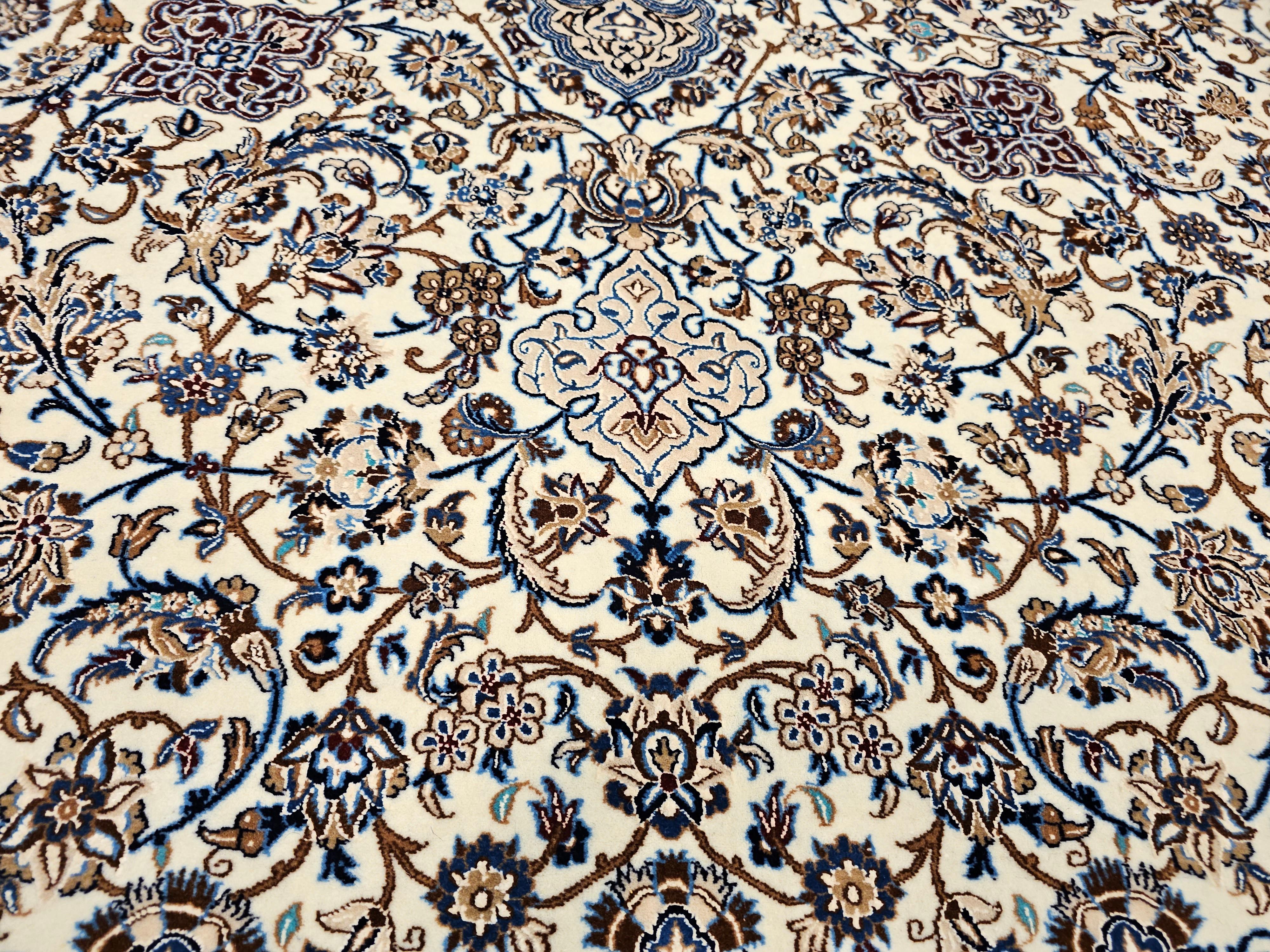 Extremely Fine Weave Persian Nain Habibian in Floral Pattern with Silk Highlight For Sale 4