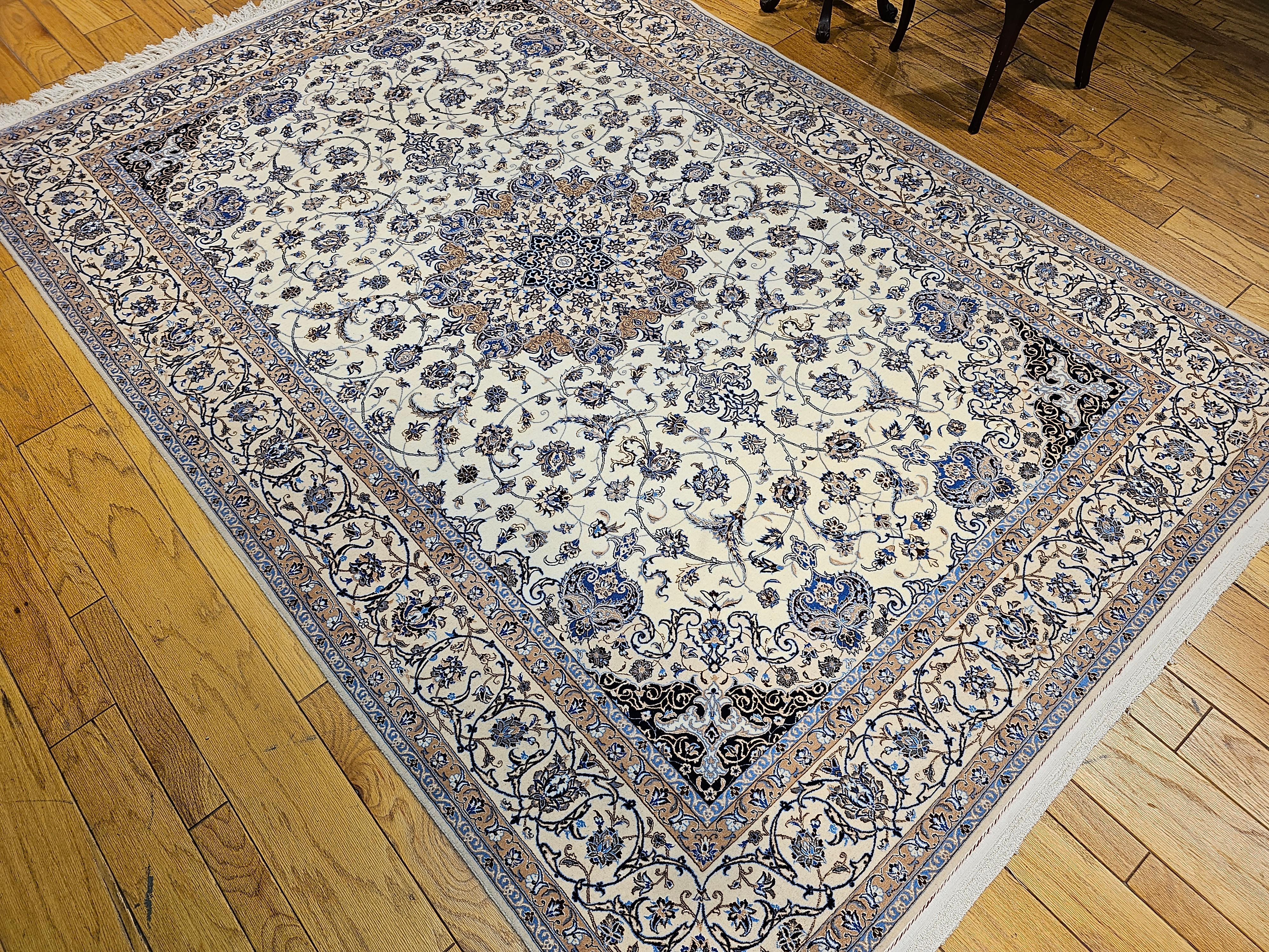 Extremely Fine Weave Persian Nain Habibian in Floral Pattern with Silk Highlight For Sale 5