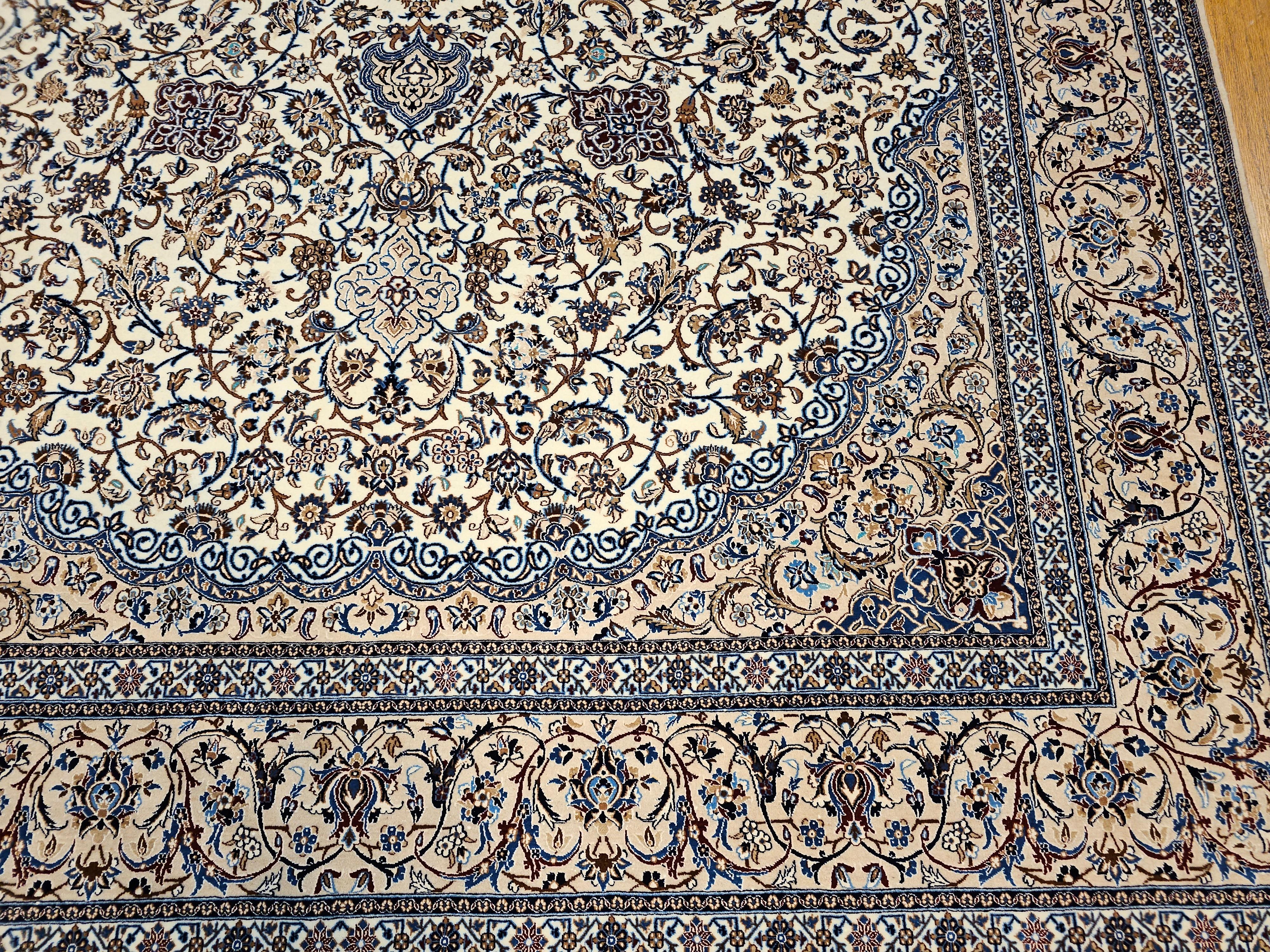Extremely Fine Weave Persian Nain Habibian in Floral Pattern with Silk Highlight For Sale 5