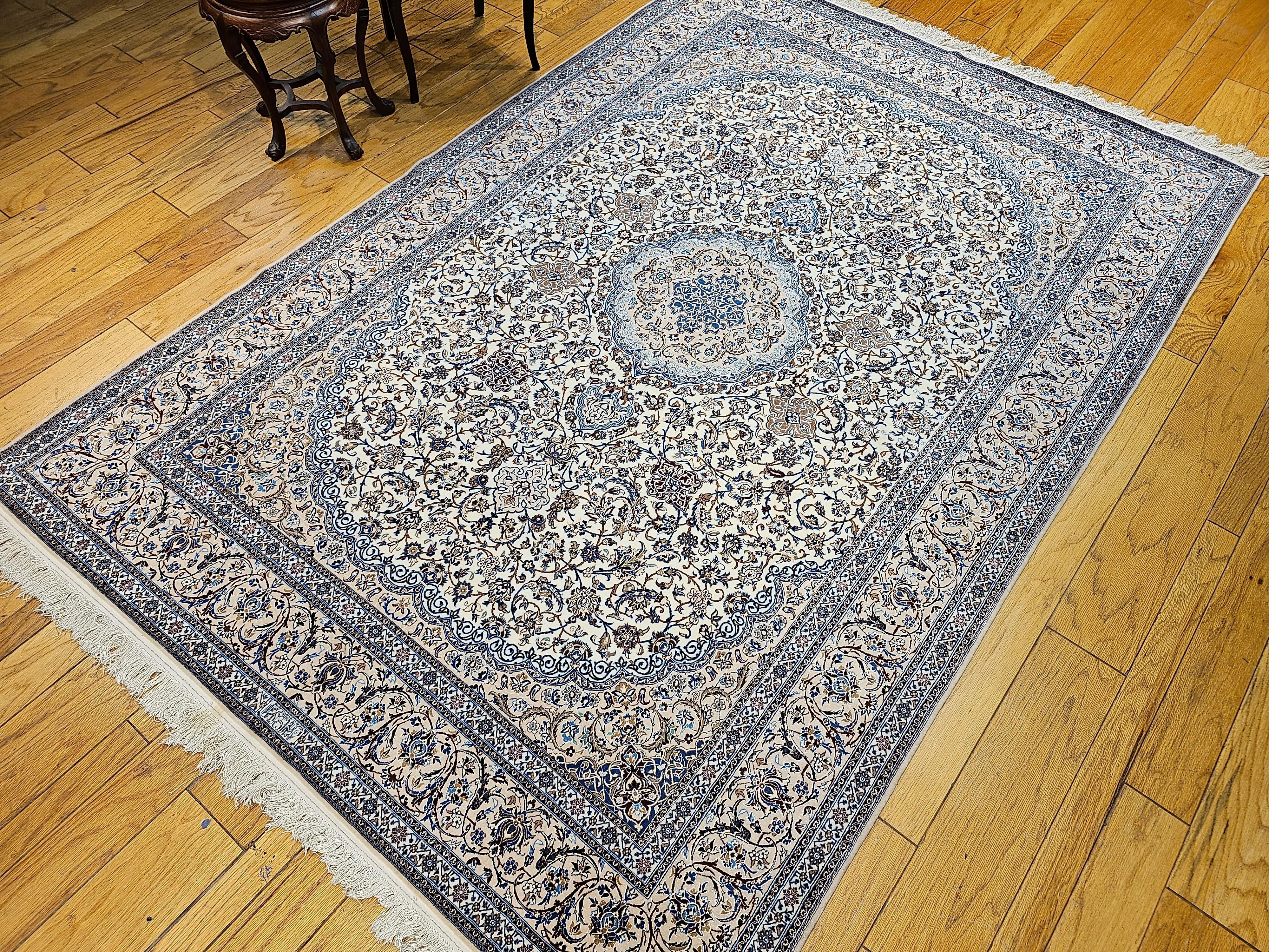 Extremely Fine Weave Persian Nain Habibian in Floral Pattern with Silk Highlight For Sale 10