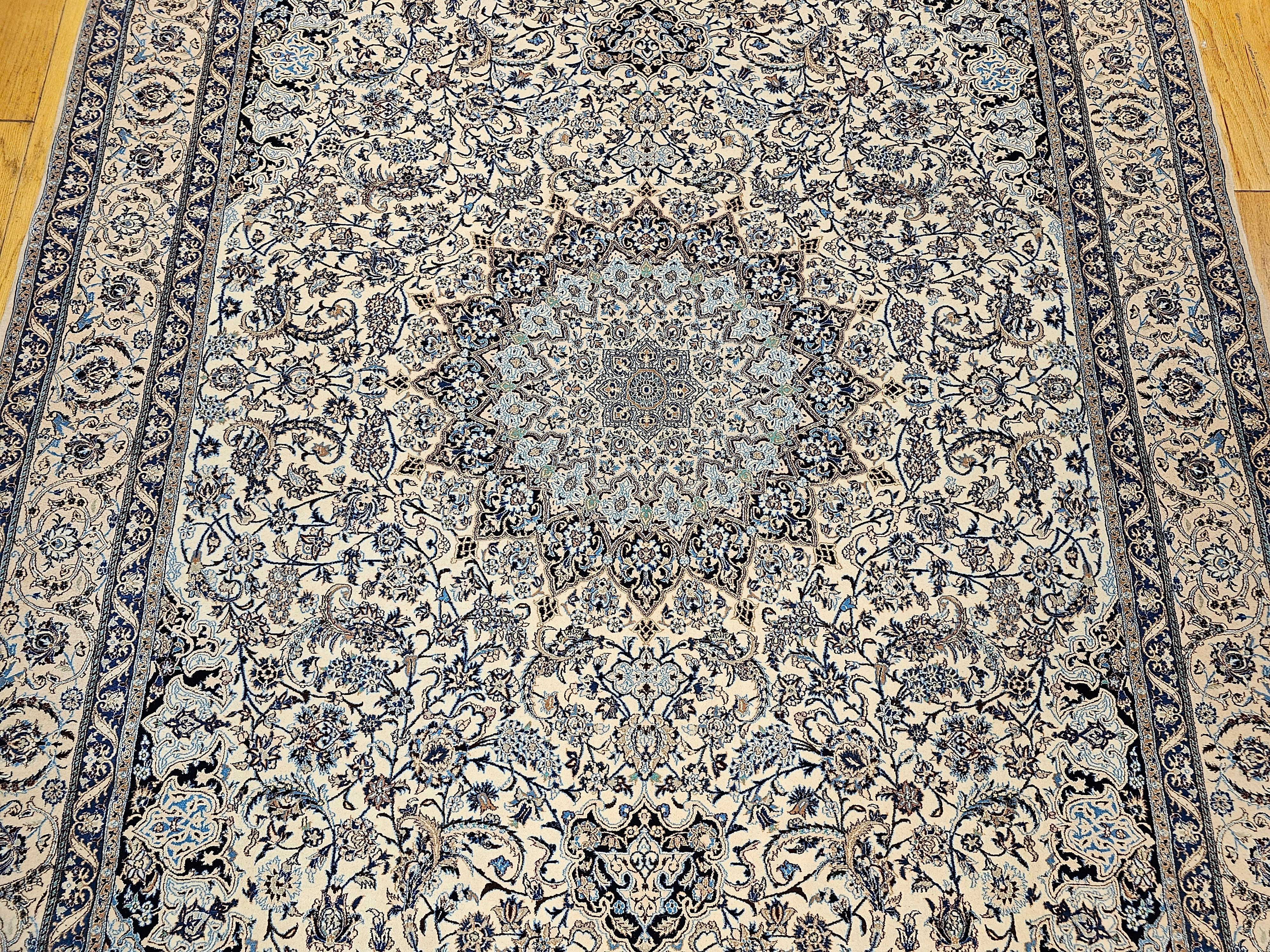 Extremely Fine Weave Persian Nain Habibian in Floral Pattern with Silk Highlight In Excellent Condition For Sale In Barrington, IL