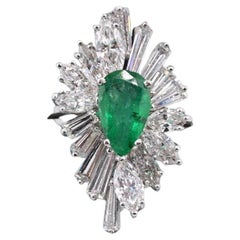 Extremely Gorgeous Emerald 
Diamond Platinum Ring