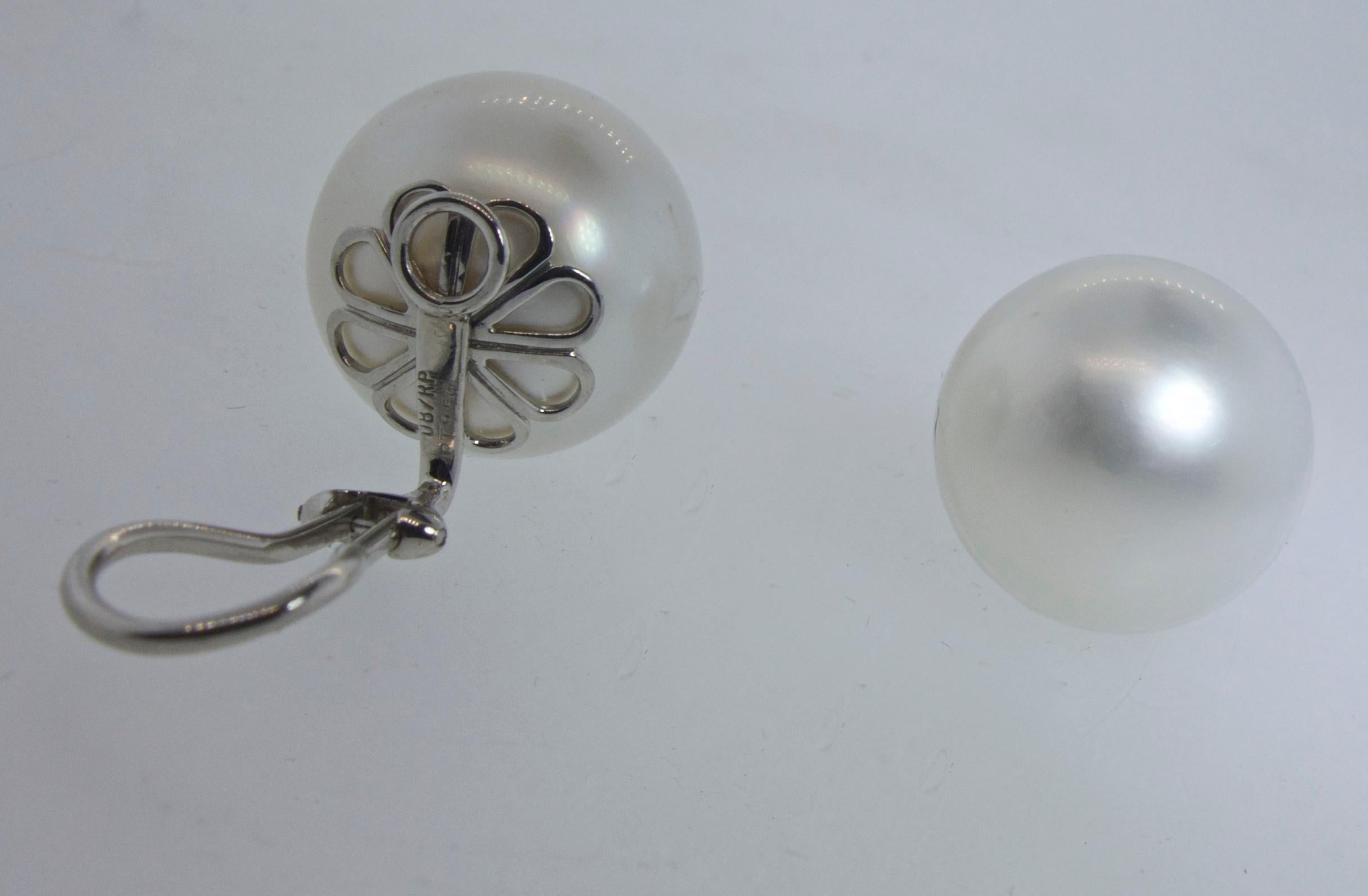 Extremely Large Fine South Sea 17.9 and 18.0 mm.Pearl Earrings In Excellent Condition In Aspen, CO