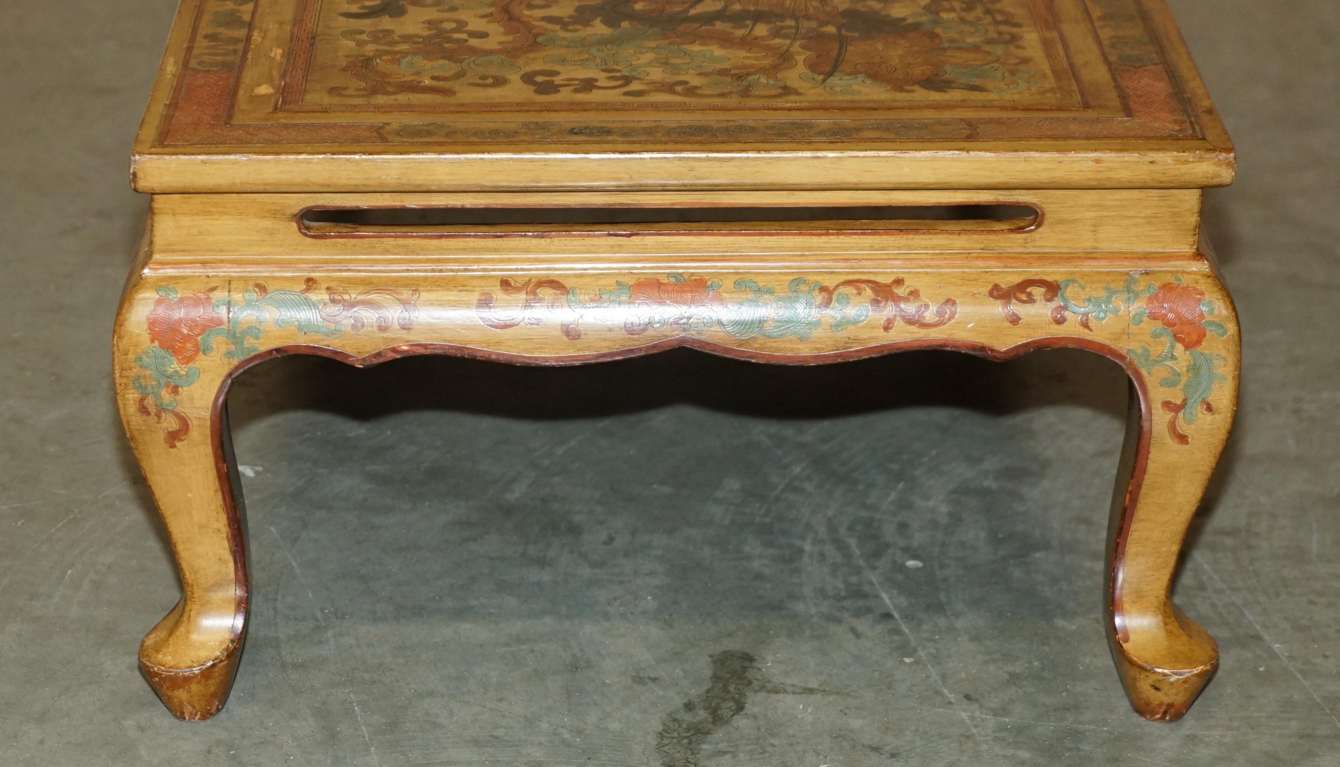 EXTREMELY ORNATE GILT & LACQUERED CHiNESE DRAGON CHINOISERIE OPIUM COFFEE TABLE For Sale 5