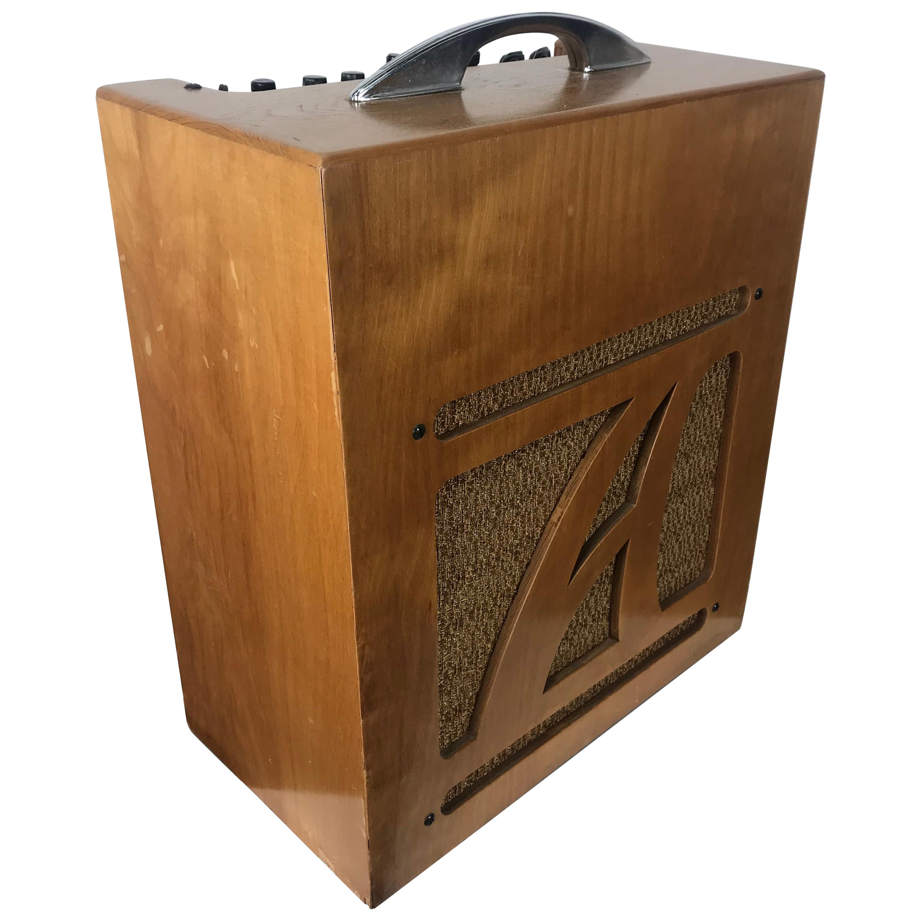 Äußerst seltener Alamo Electrical Musical Amplifier, Modell 6A, 1954