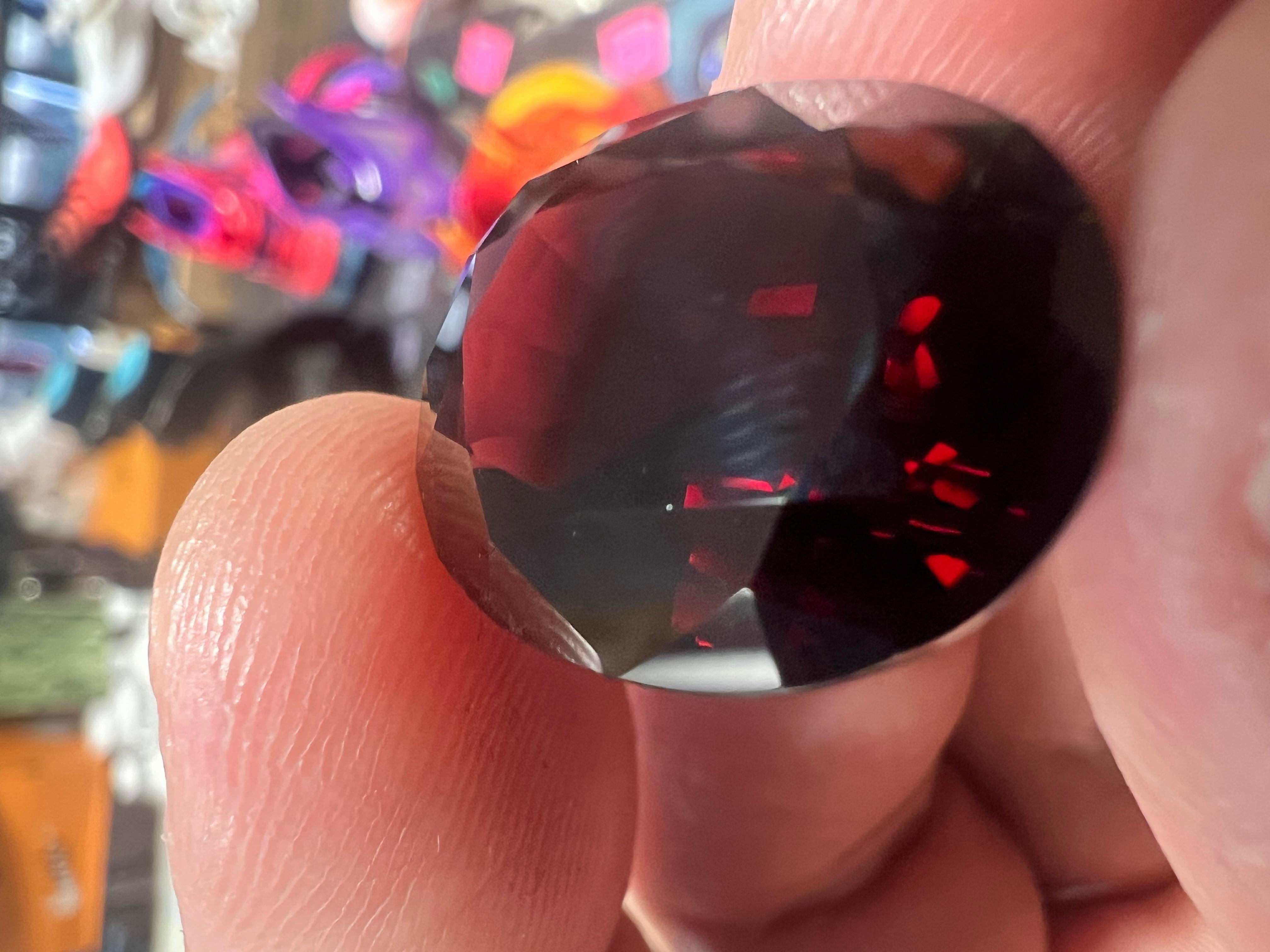Extremely Rare 24.6 Carat Red Spinel In New Condition In Omaha, NE