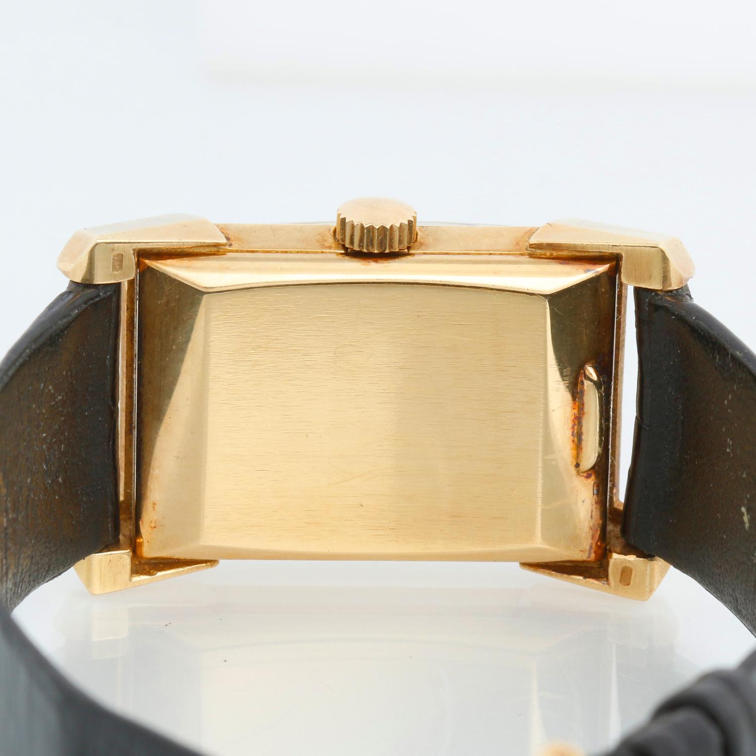 Extrêmement Rare et Collectable Vintage Mens Patek Philippe 18K Yellow Gold Dress Excellent état à Dallas, TX