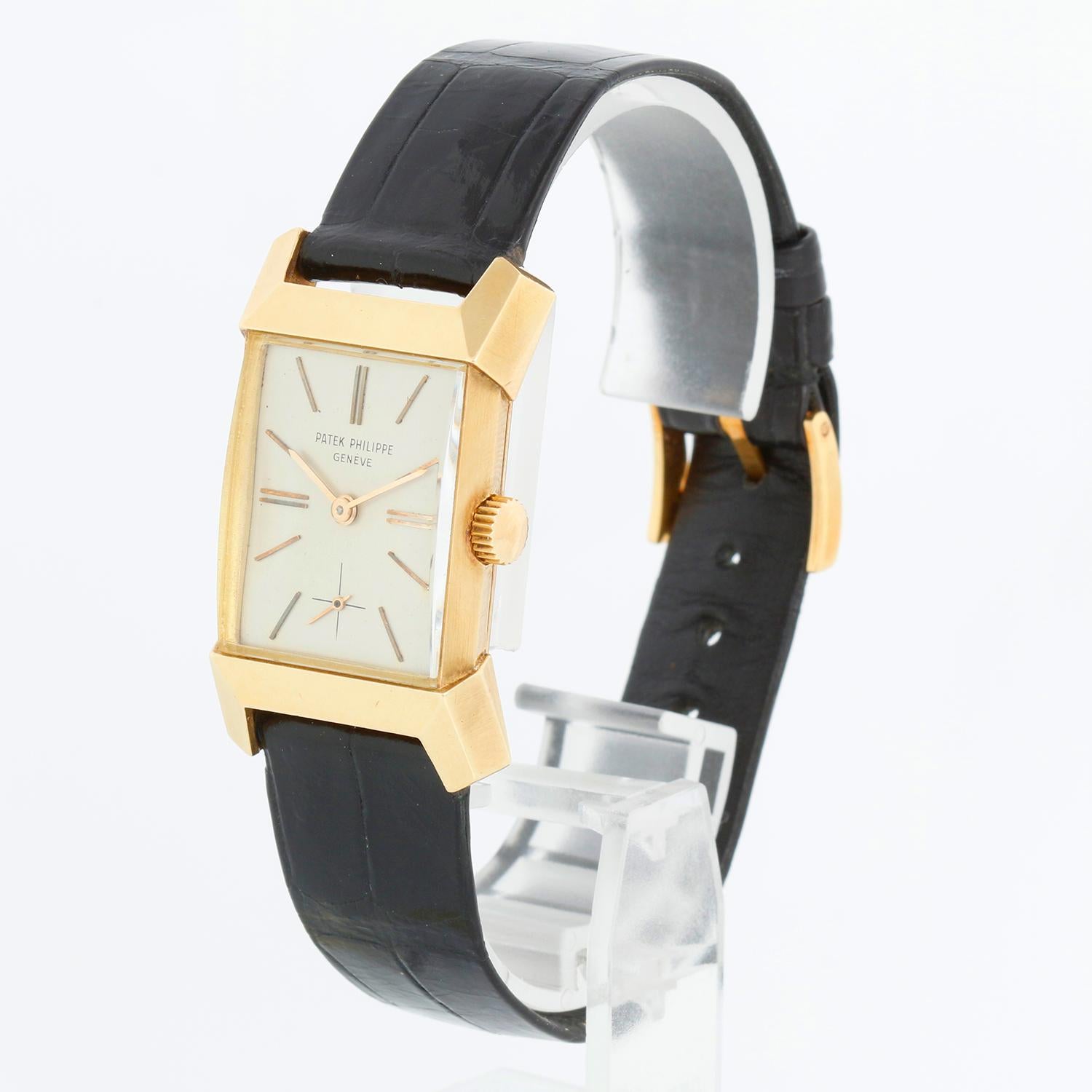  Extrêmement Rare et Collectable Vintage Mens Patek Philippe 18K Yellow Gold Dress Pour hommes 