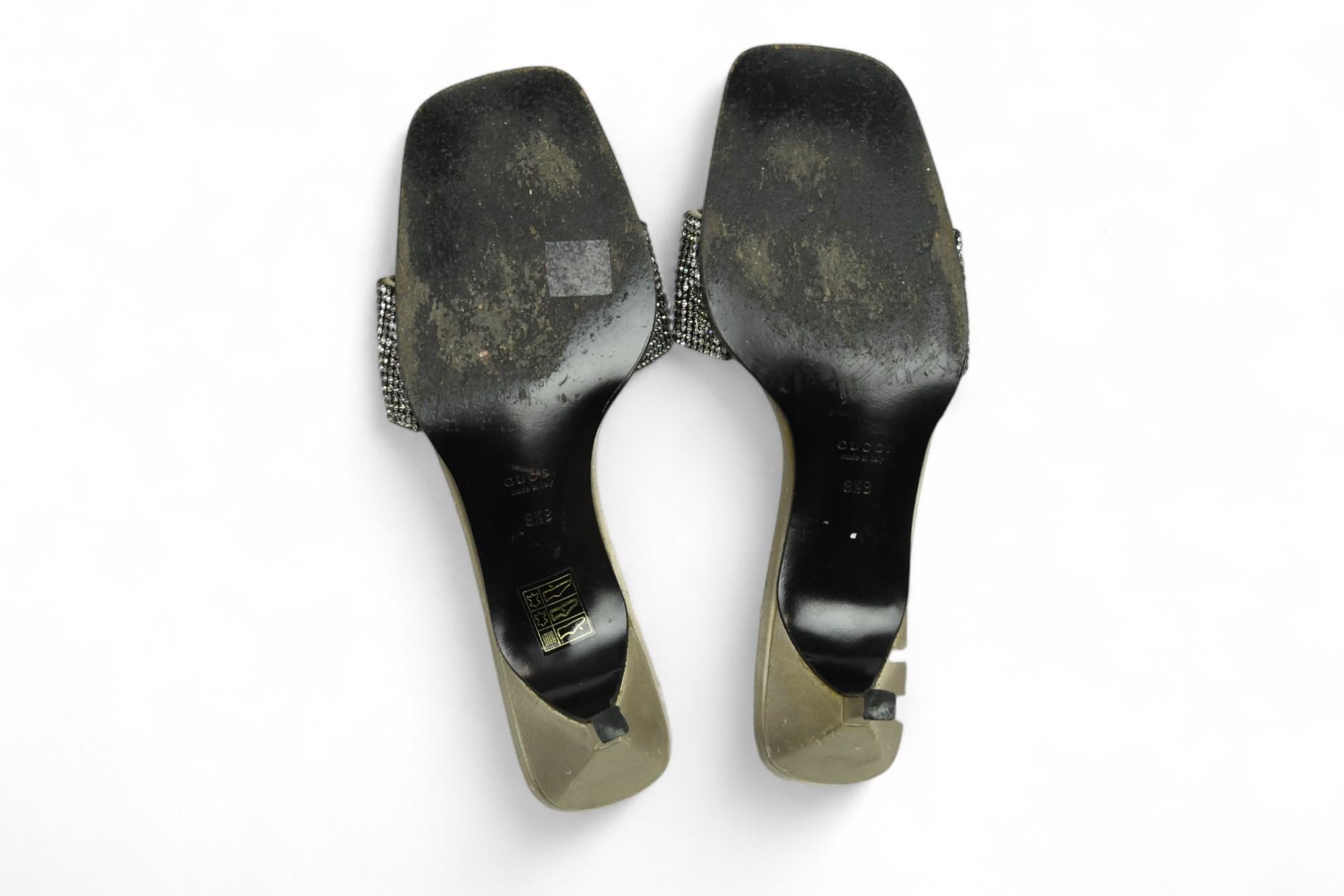Rare Gucci Tom Ford Monogramme Swarovski Satin Mule  Taille 8.5 US en vente 1