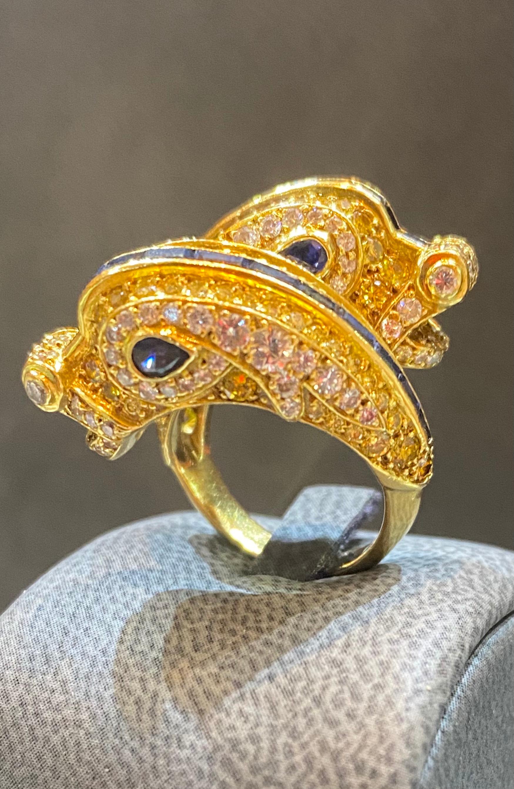 Extremely Rare and Iconic Fancy Yellow Diamond Chimeres Ring by Cartier In Excellent Condition In New York, NY