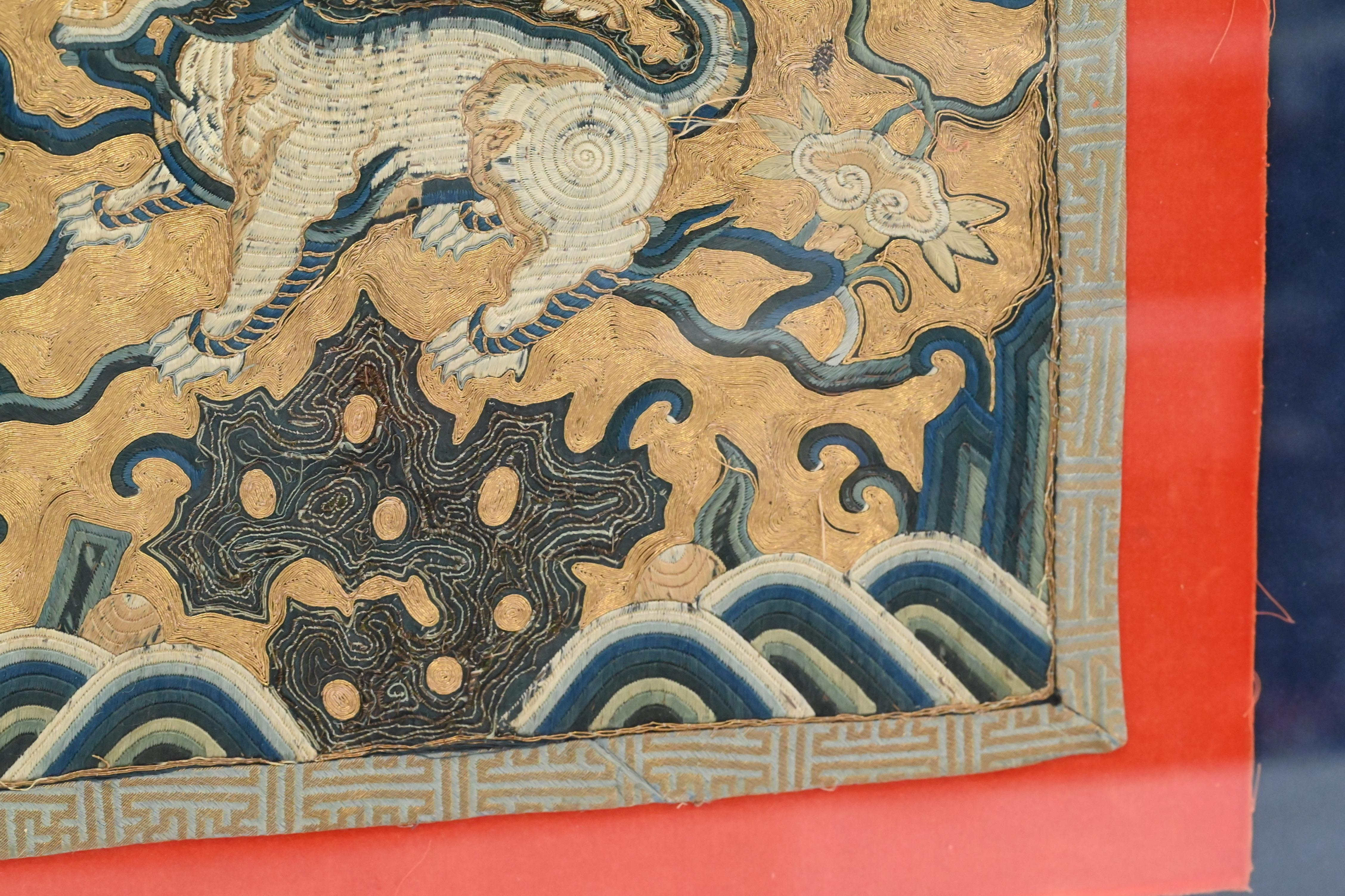 Äußerst seltene antike chinesische Seide Kangxi-Periode Militärischer Rangabzeichen Xiezhi aus der Kangxi-Zeit im Angebot 6