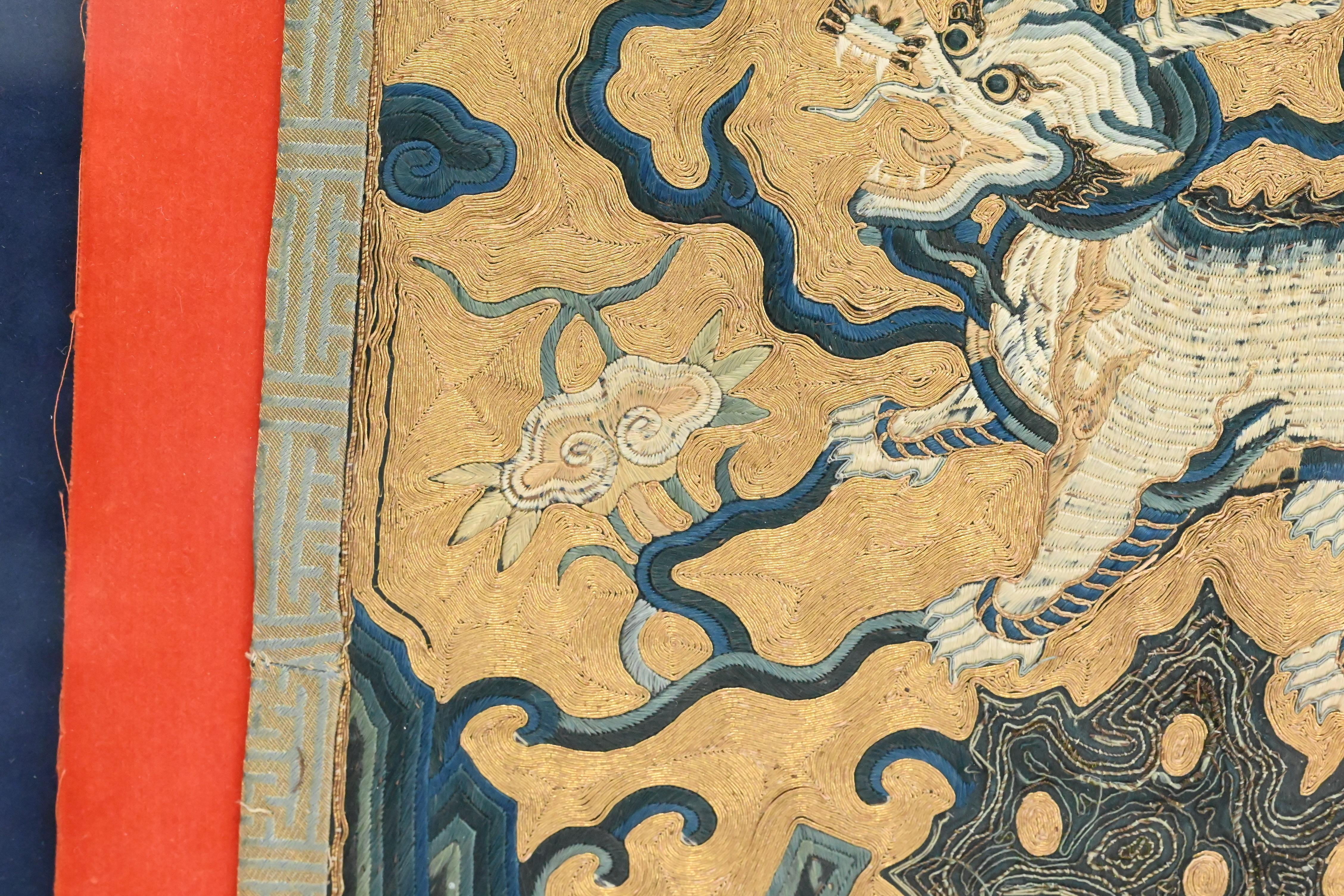 Äußerst seltene antike chinesische Seide Kangxi-Periode Militärischer Rangabzeichen Xiezhi aus der Kangxi-Zeit im Angebot 10