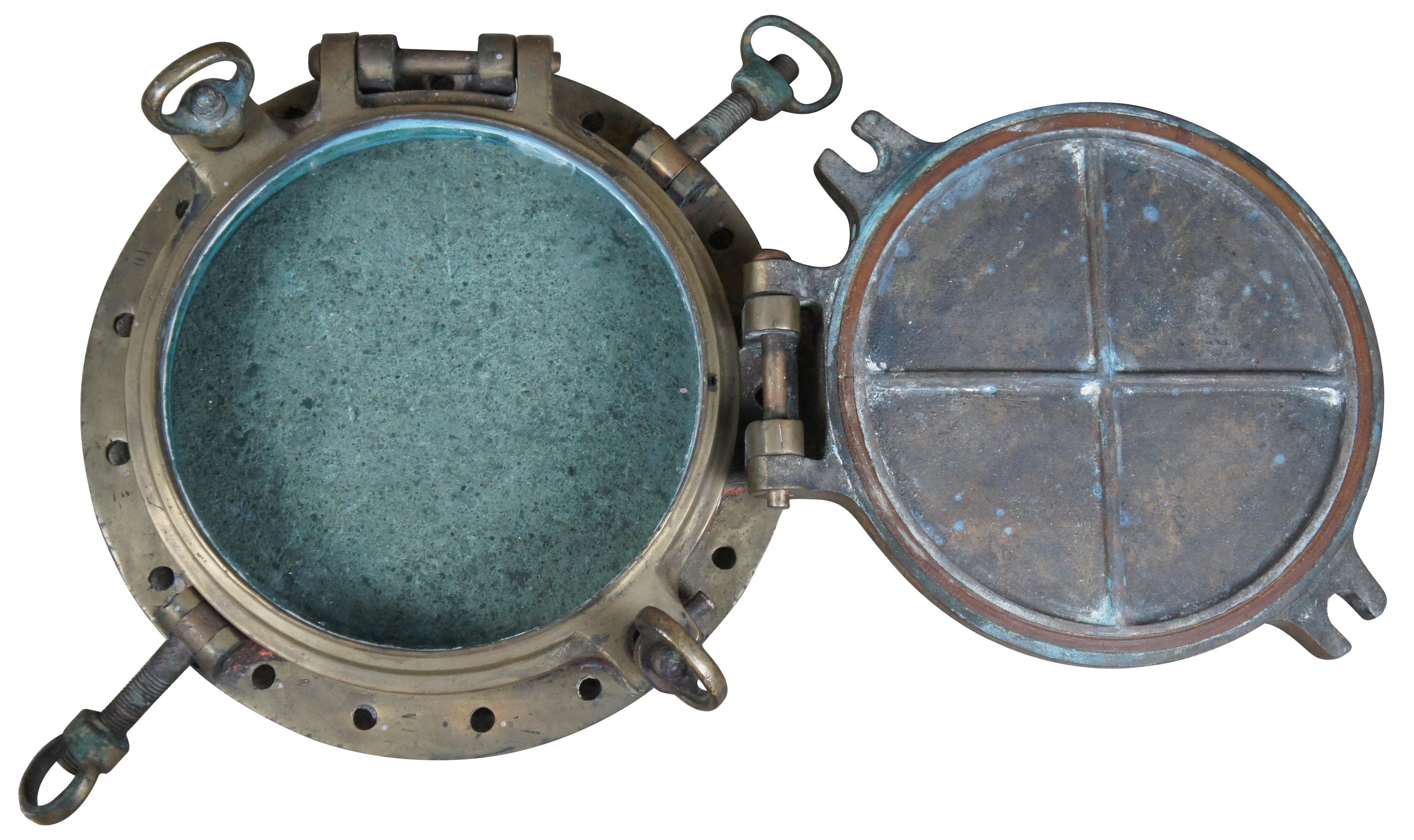 hublot de bateau ancien