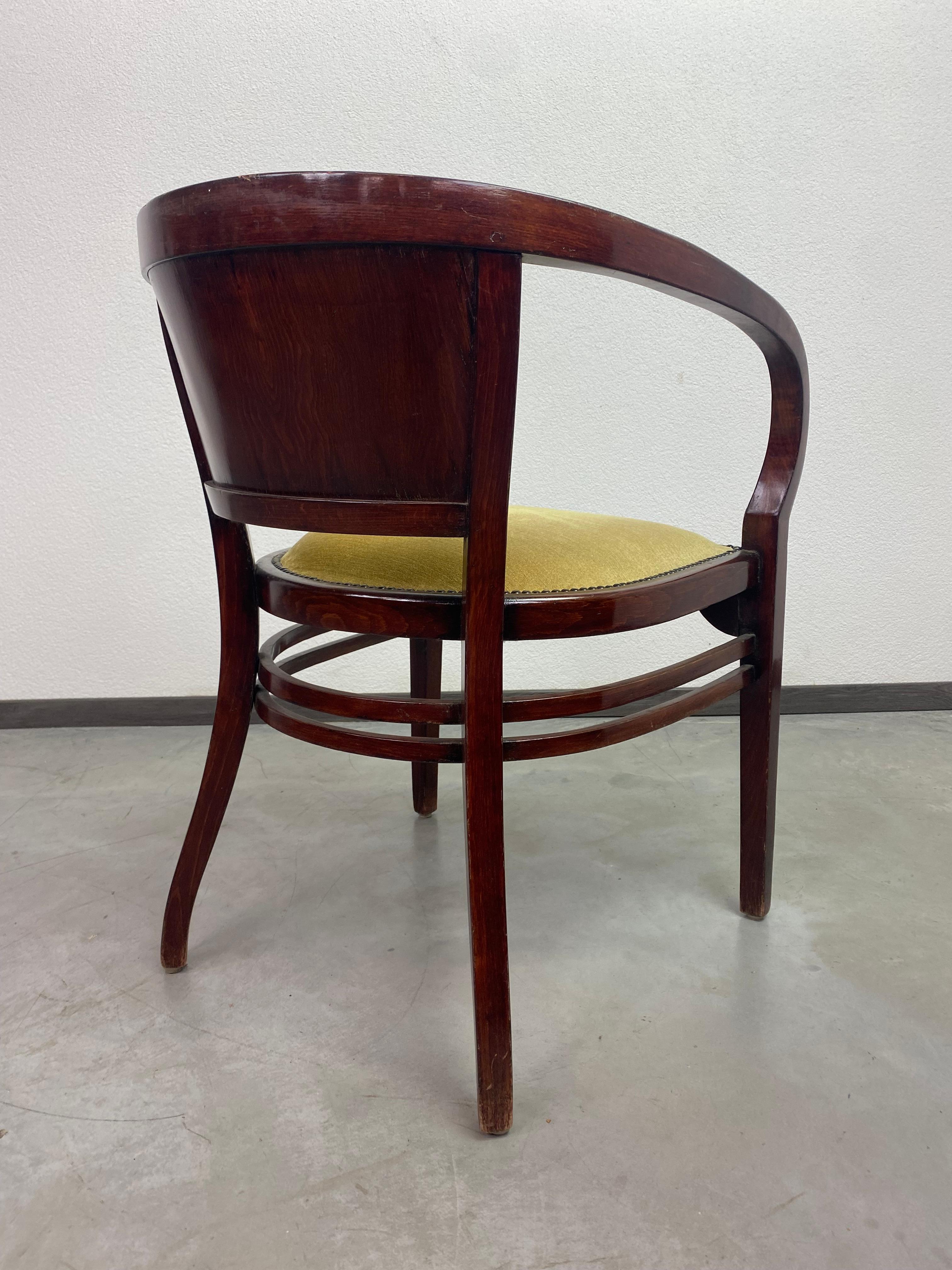 Sillones extremadamente raros nº 6521 de Otto Wagner para Thonet en venta 3