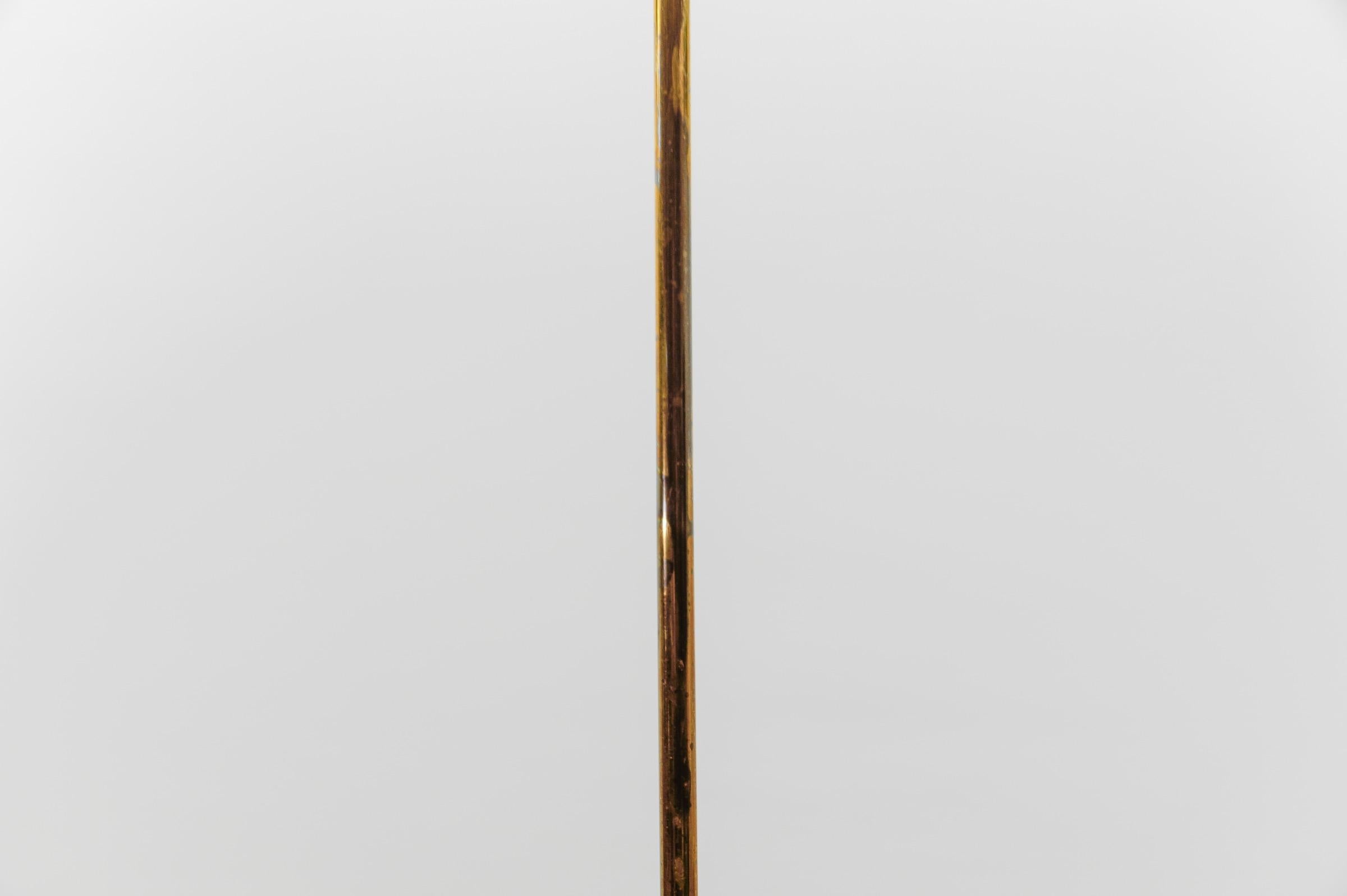 Rarissima lampada Art Deco a gradini in vetro lattimo e ottone, anni '30, Germania in vendita 10