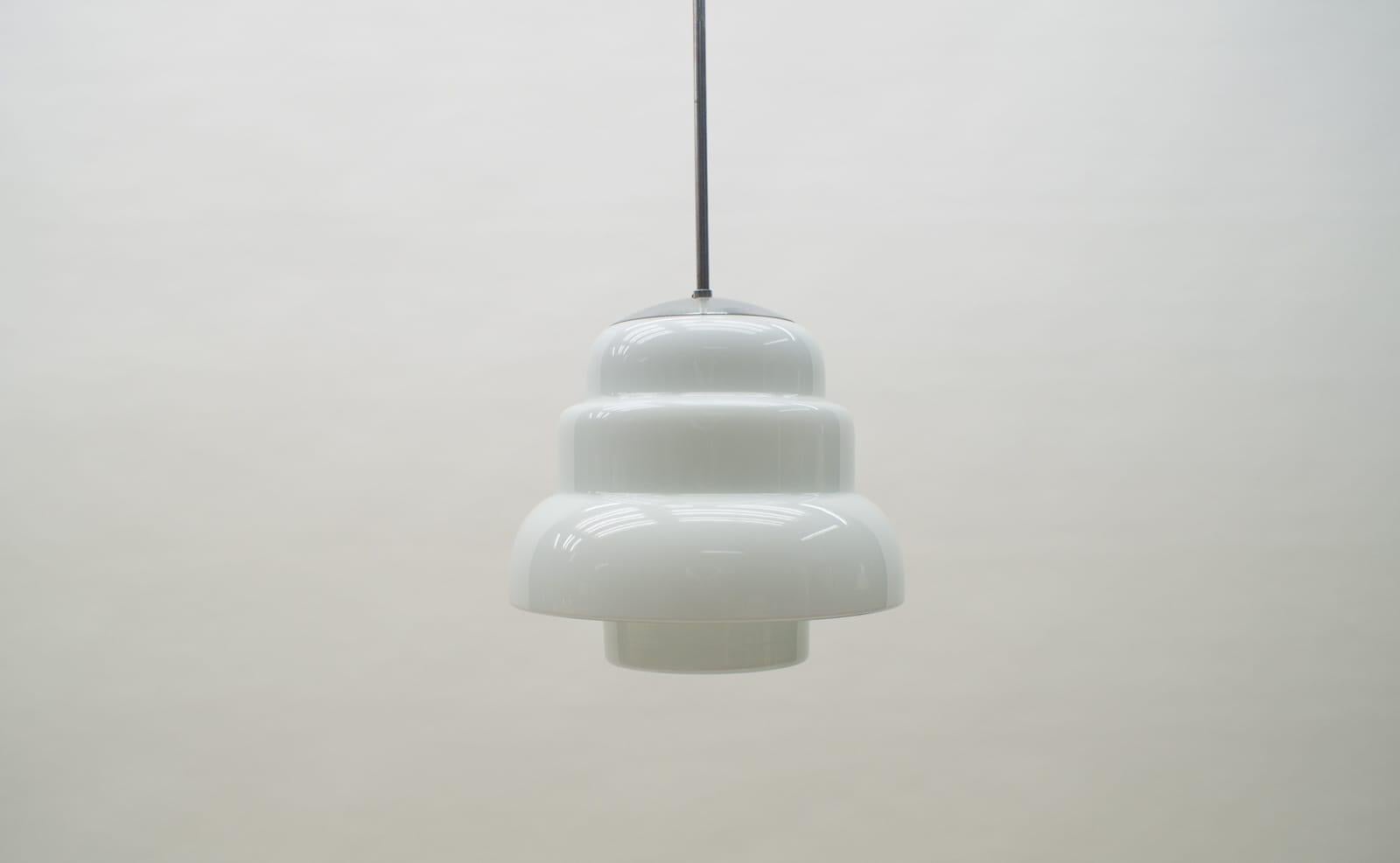 Extremely Rare Art Deco Stepped Milk Glass Lamp, 1930s, Germany 1