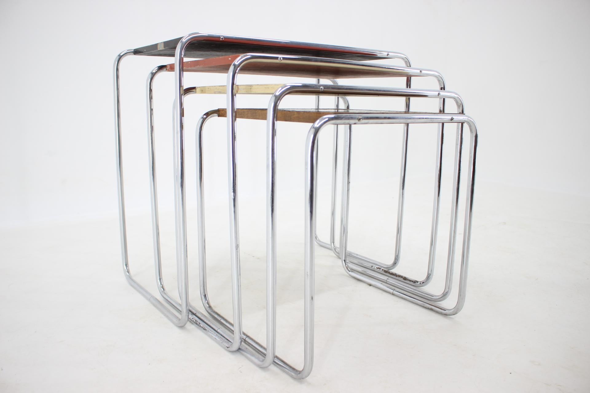 - 1930s
- Czechoslovakia
- Designed by Marcel Breuer
- Model B9
- Manufacturer: Mucke Melder (licensed for Thonet)
- Very good original condition with original colors
- Colored tables practically not seen this time
- Marked by Manufacturer.