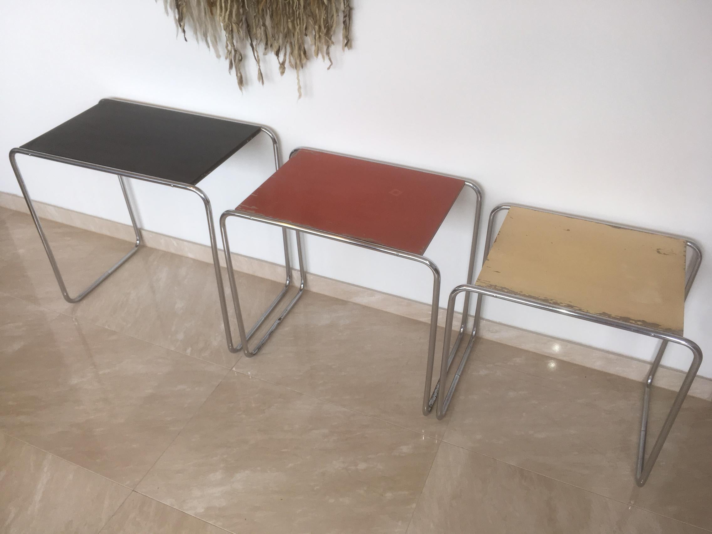 Extremely Rare Bauhaus Colored Nesting Tables B9, Marcel Breuer/ Thonet License In Good Condition In Praha, CZ