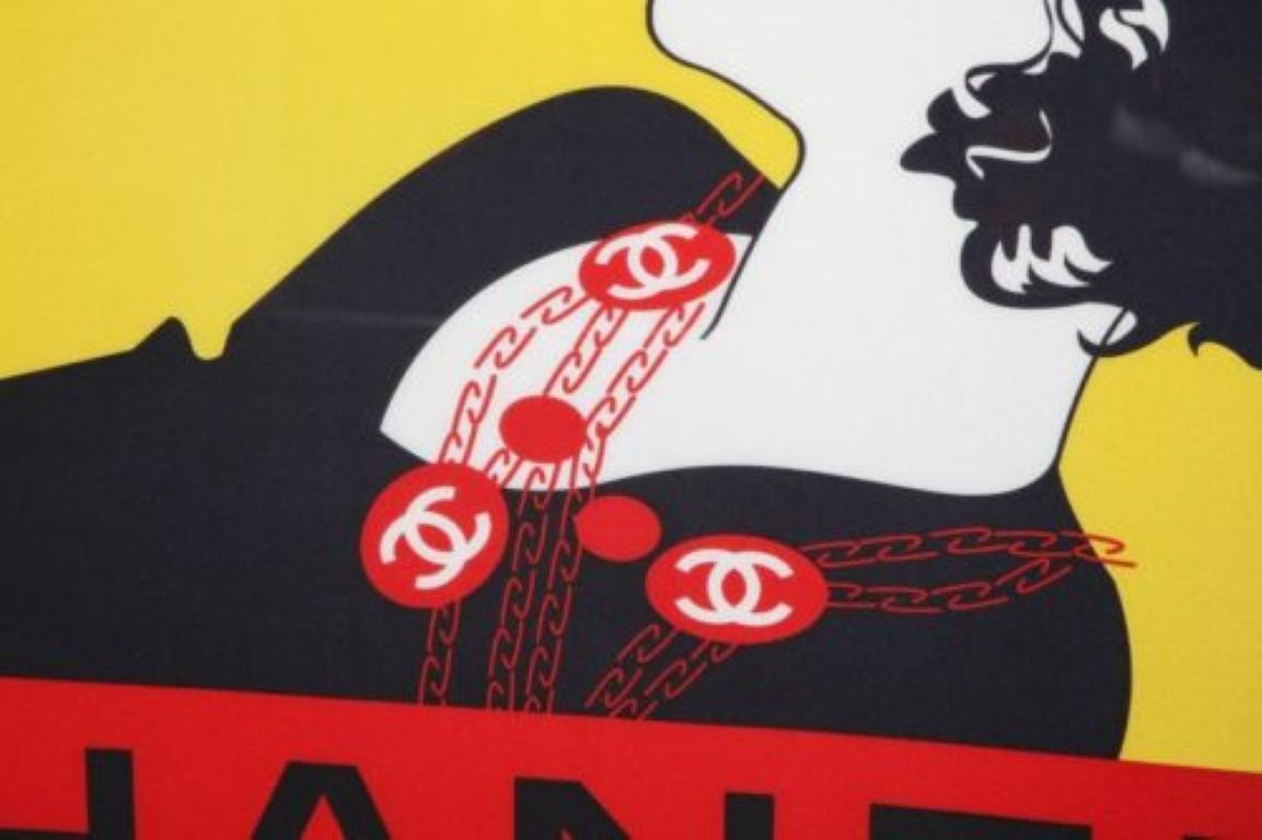 Écharpe « Drop Of No.5 » de Chanel extrêmement rare dans un cadre doré Pour femmes en vente