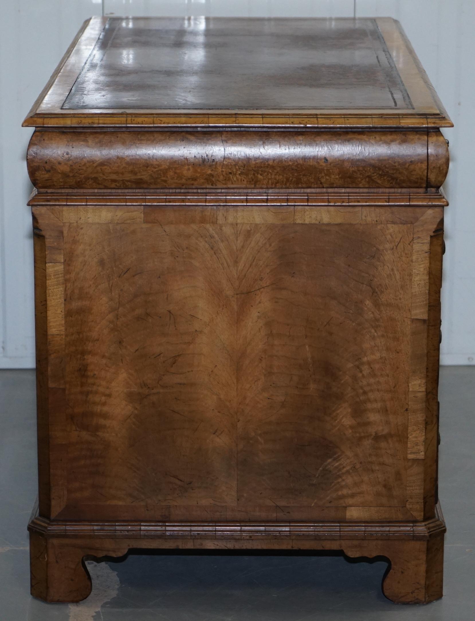 Extremely Rare circa 1815 Regency Solid Burr Walnut Cushion Drawer Pedestal Desk 7