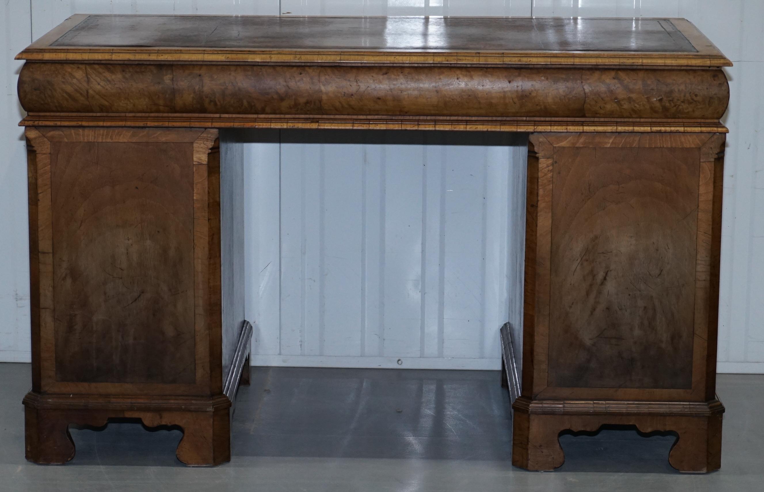 Extremely Rare circa 1815 Regency Solid Burr Walnut Cushion Drawer Pedestal Desk 8