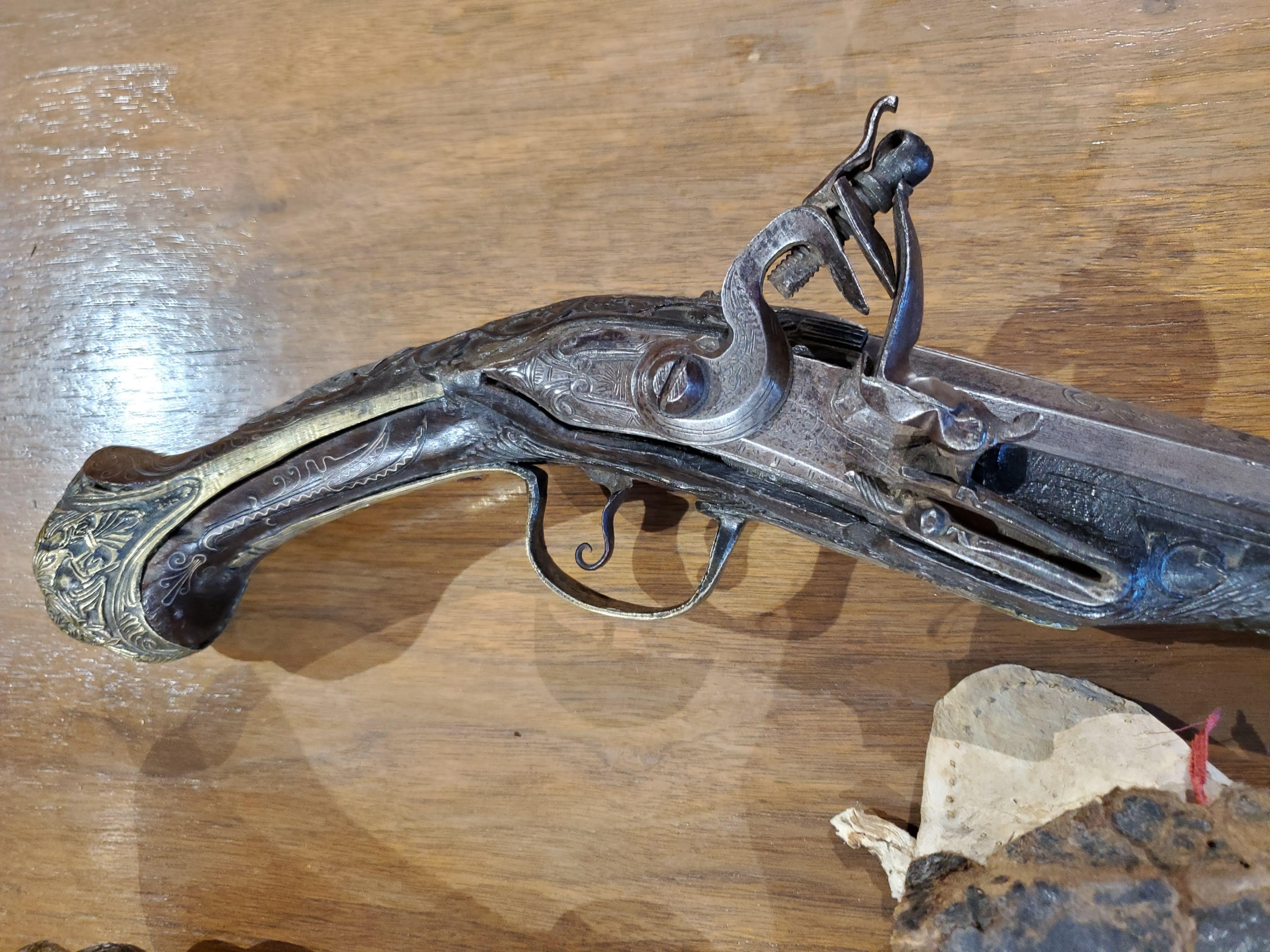 Extremely Rare Early 18th Century Turkish Flintlock Pistols 6