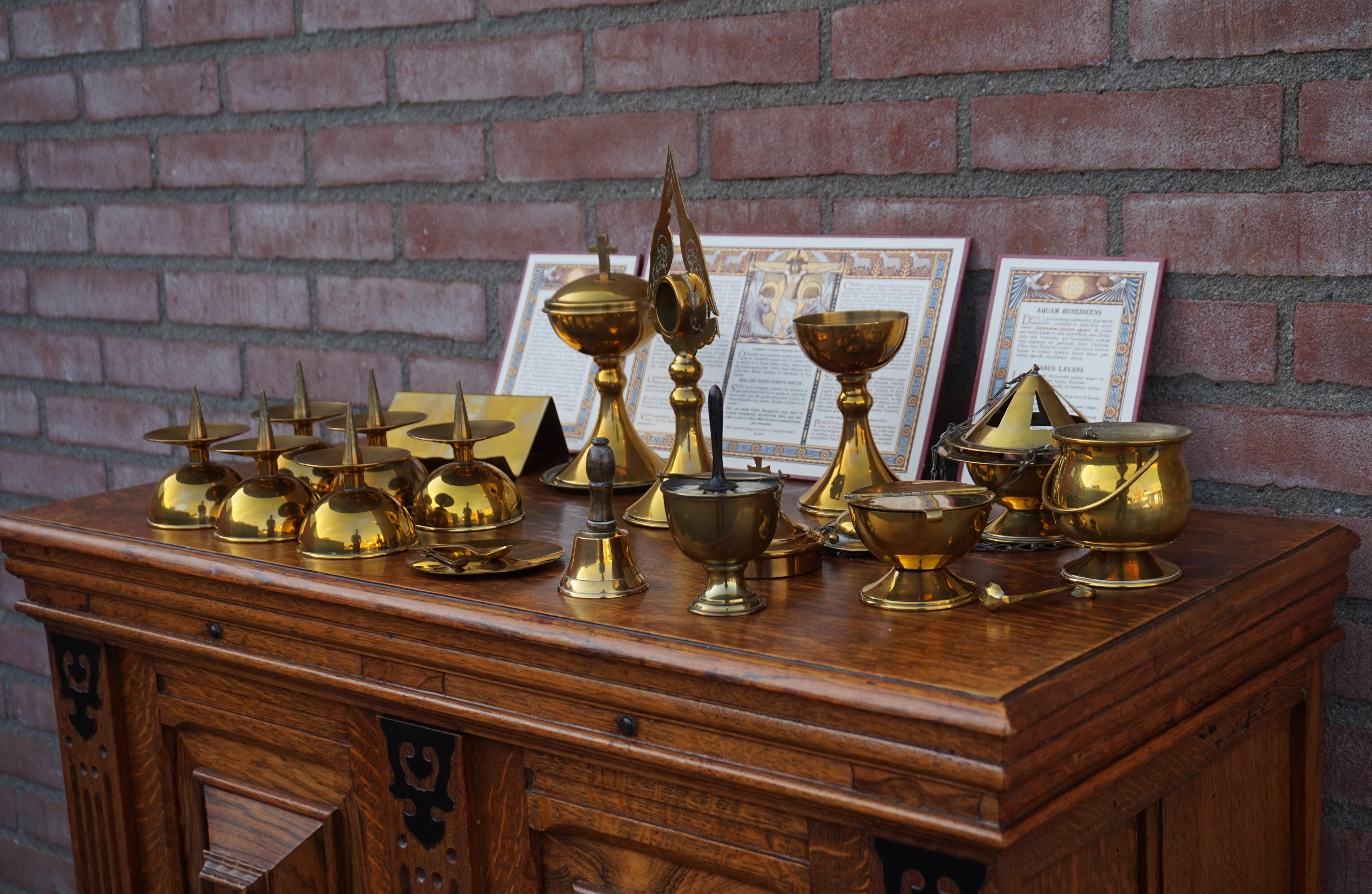 Rarísimo Juego de Servidor de Altar de Latón de principios de 1900 o Juego de Enseñanza de Misa en la Iglesia 12