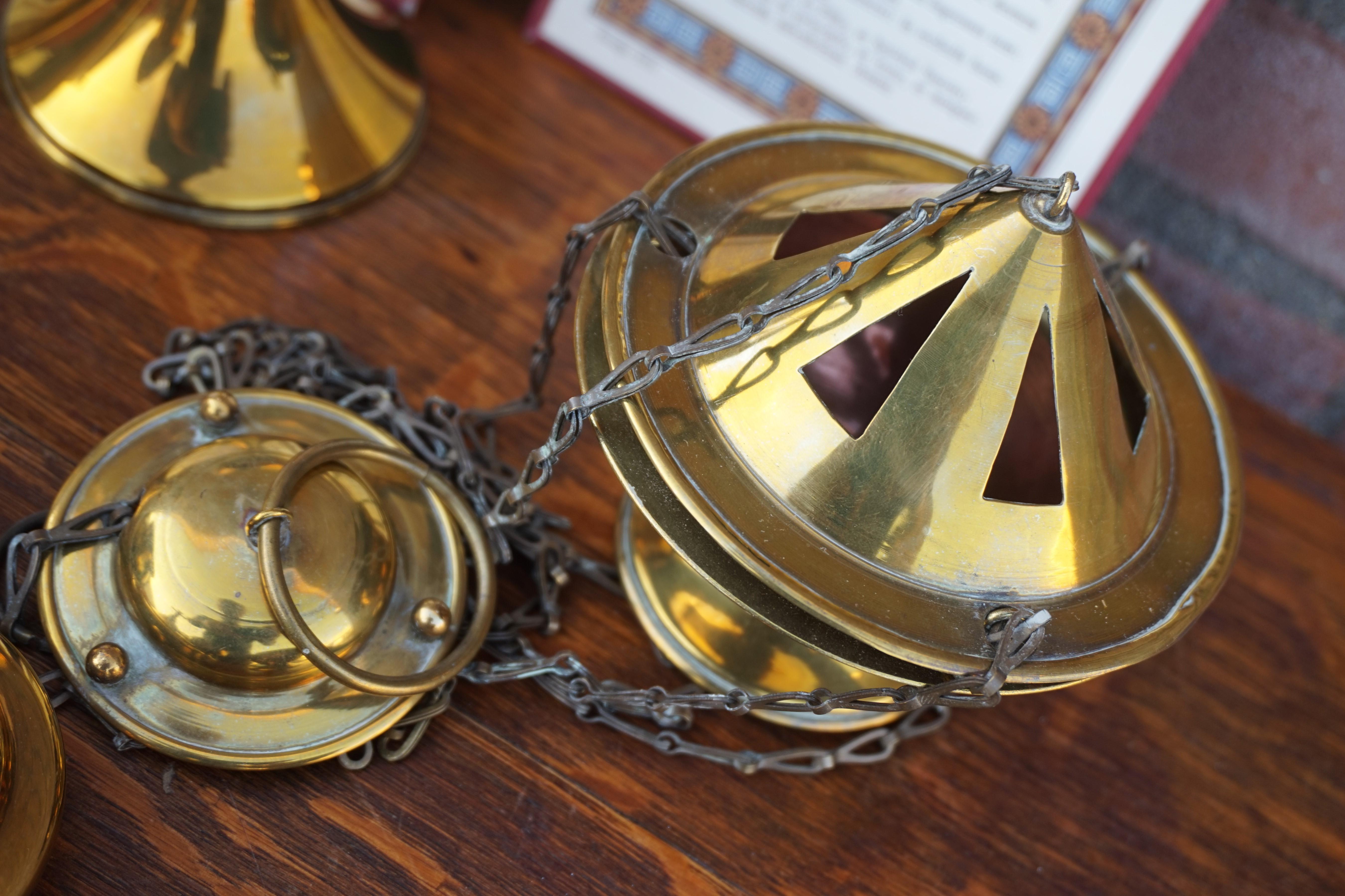 Rarísimo Juego de Servidor de Altar de Latón de principios de 1900 o Juego de Enseñanza de Misa en la Iglesia Europeo