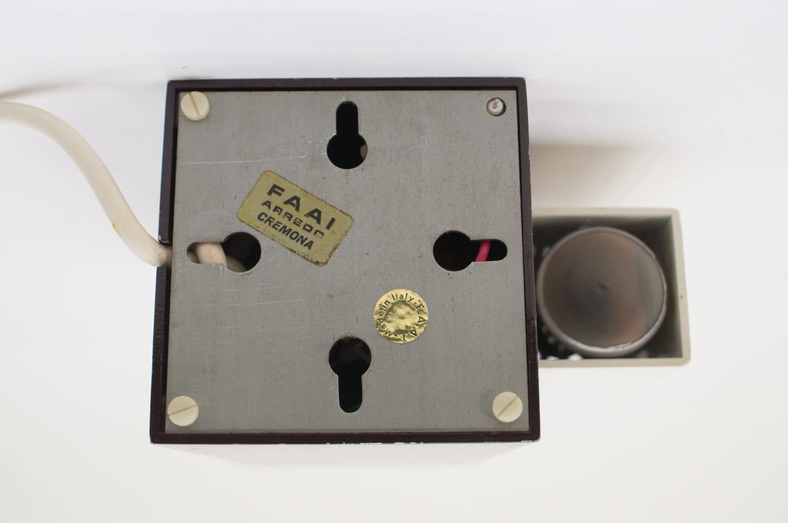 F.A.A.I. Extremadamente Raro Arredo Prisma Lámpara de sobremesa o aplique Cremona, Italia en venta 7
