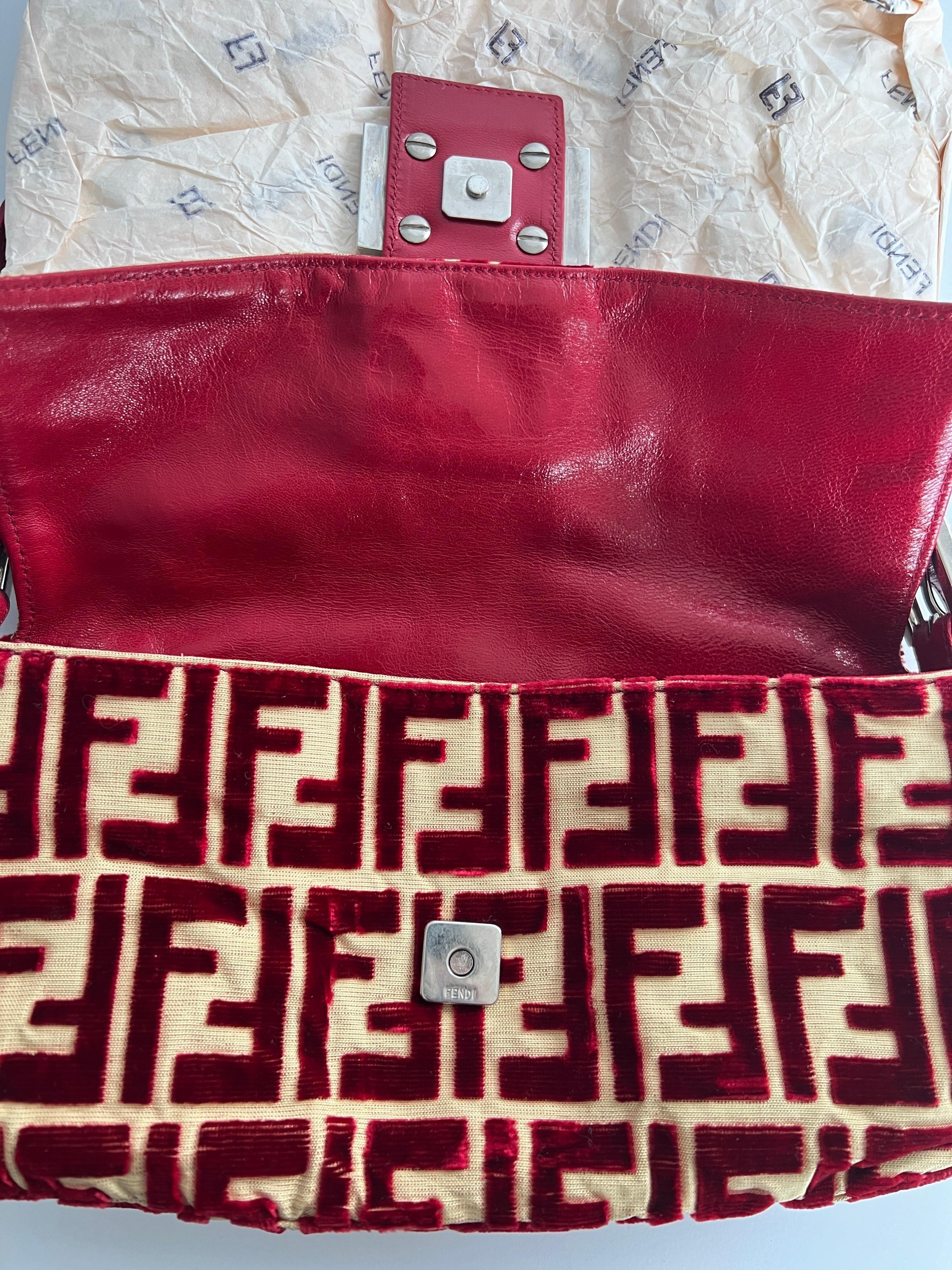 Extremely rare Fendi red velvet baguette by Lisio For Sale 2