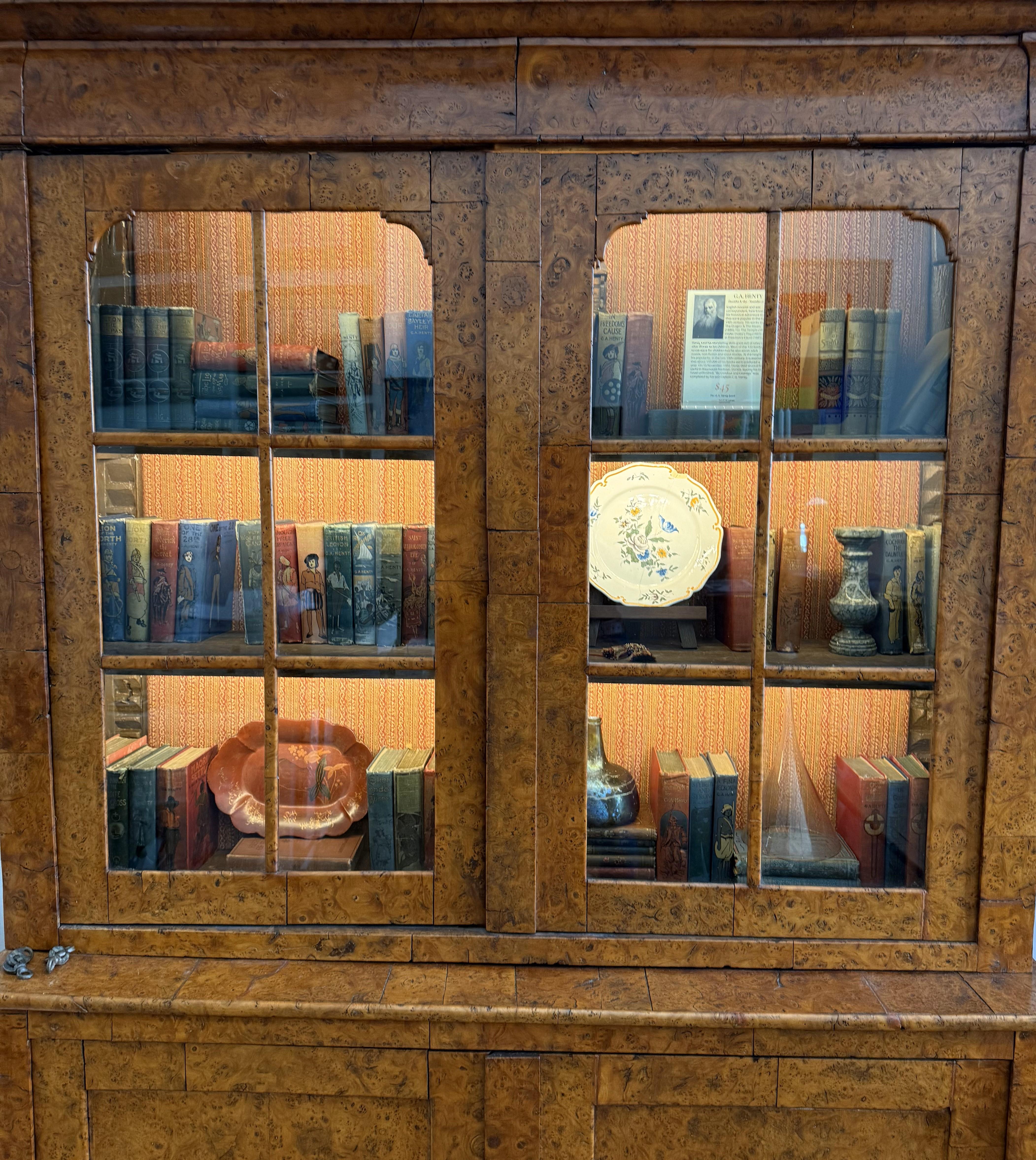 Direttorio Bibliothque (libreria) francese in stile 